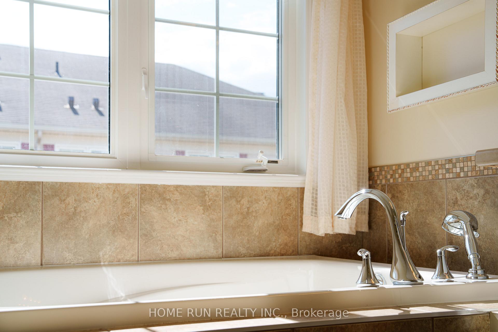 Photo 26 of 961 Caldermill Private, Ottawa, Barrhaven - Stonebridge — HOMEH