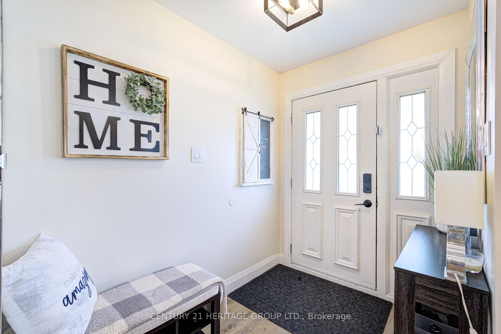 Photo 2 of 2379 Duncaster Drive, Burlington, Brant Hills — HOMEH