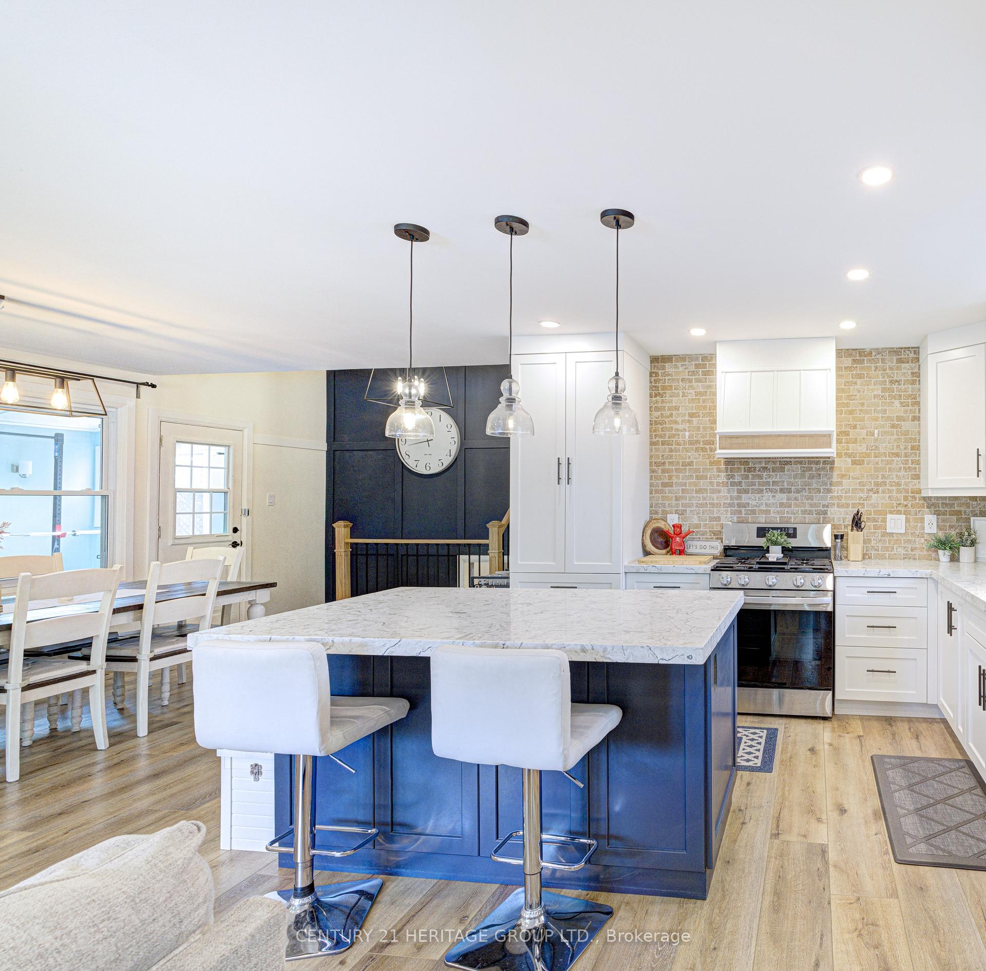 Photo 6 of 2379 Duncaster Drive, Burlington, Brant Hills — HOMEH