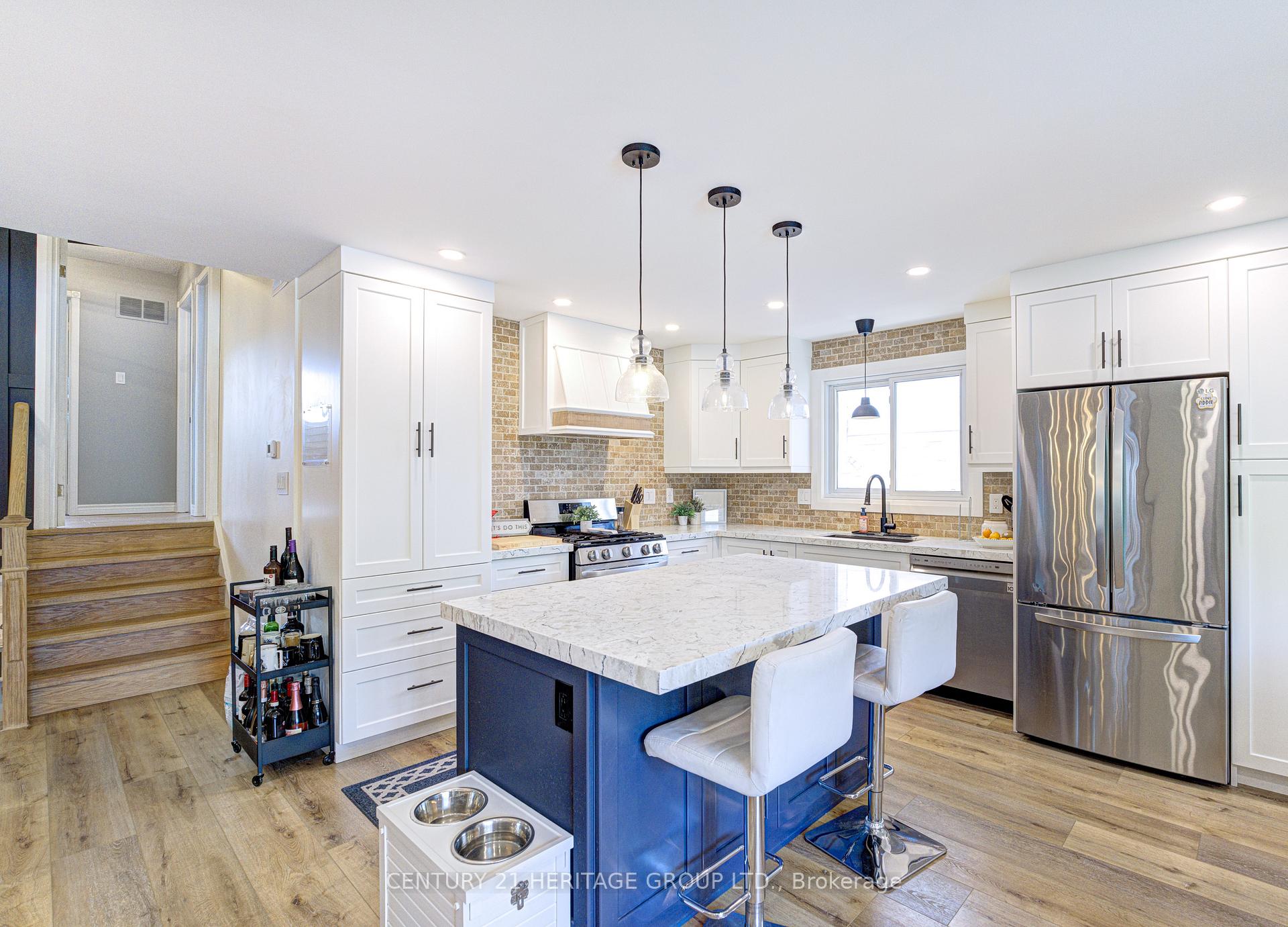 Photo 12 of 2379 Duncaster Drive, Burlington, Brant Hills — HOMEH