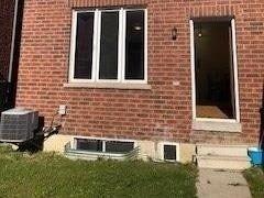 Photo 11 of 20 Evelyn Wiggins Drive, North York, York University Heights — HOMEH