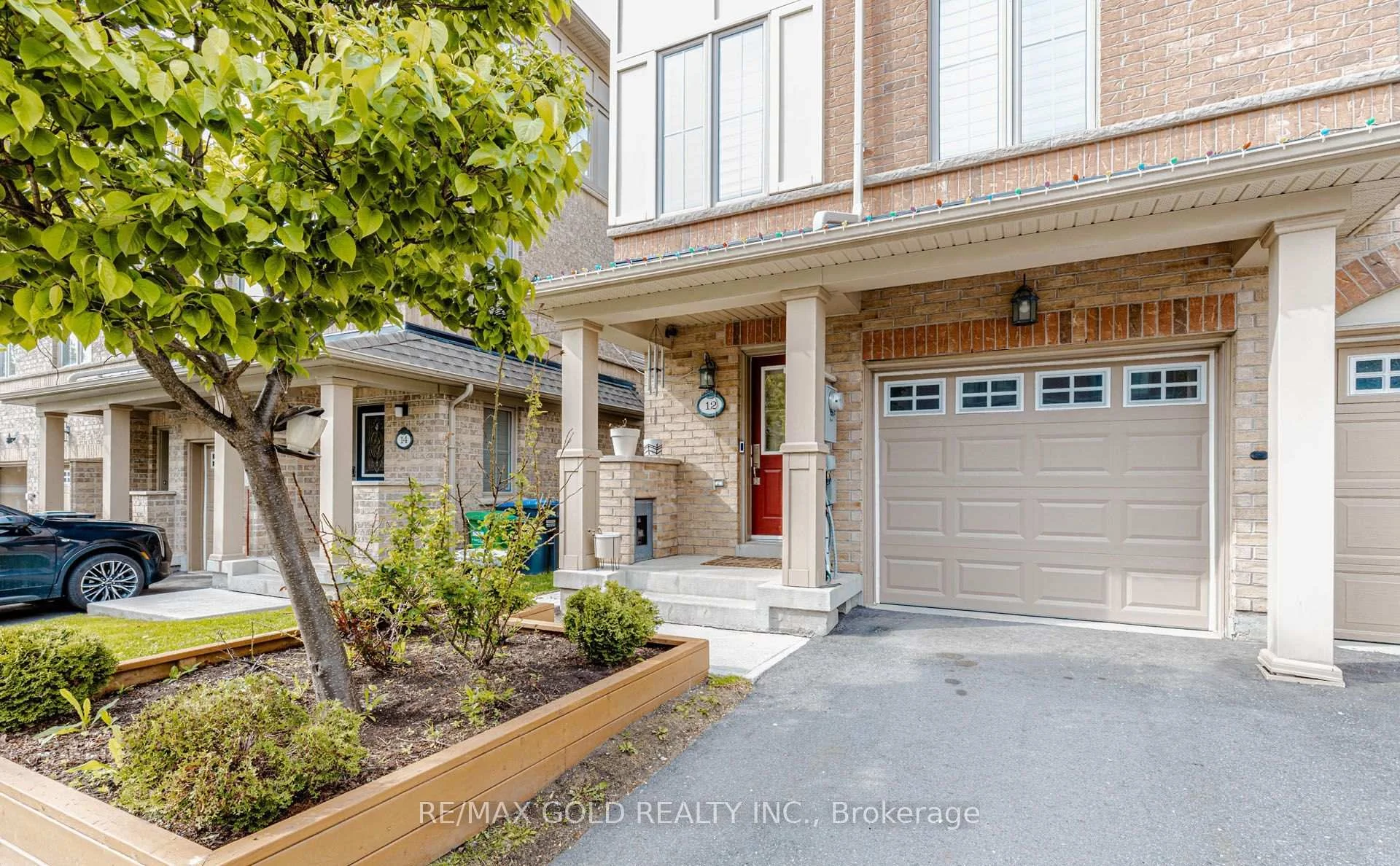Photo 7 of 12 Cailiff Street, Brampton, Bram West — HOMEH