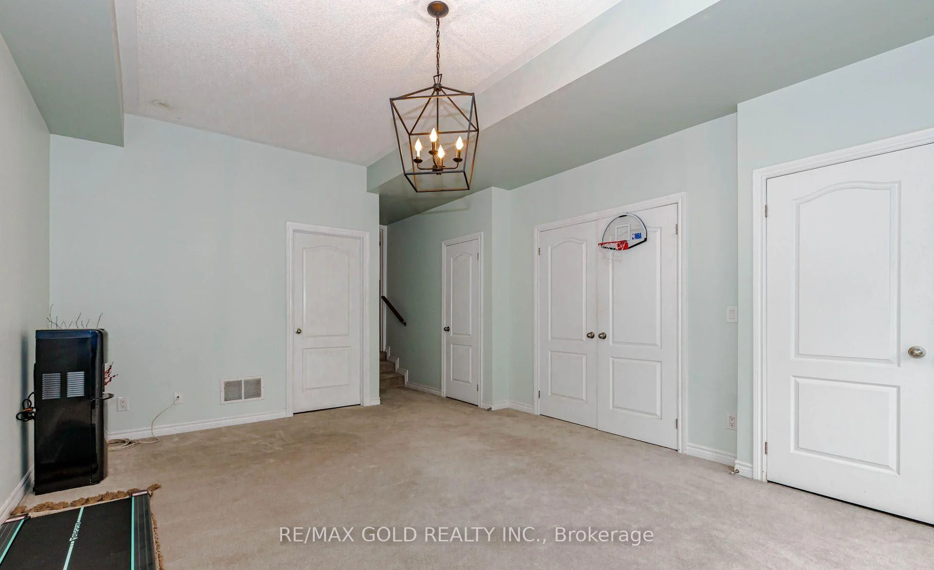 Photo 19 of 12 Cailiff Street, Brampton, Bram West — HOMEH
