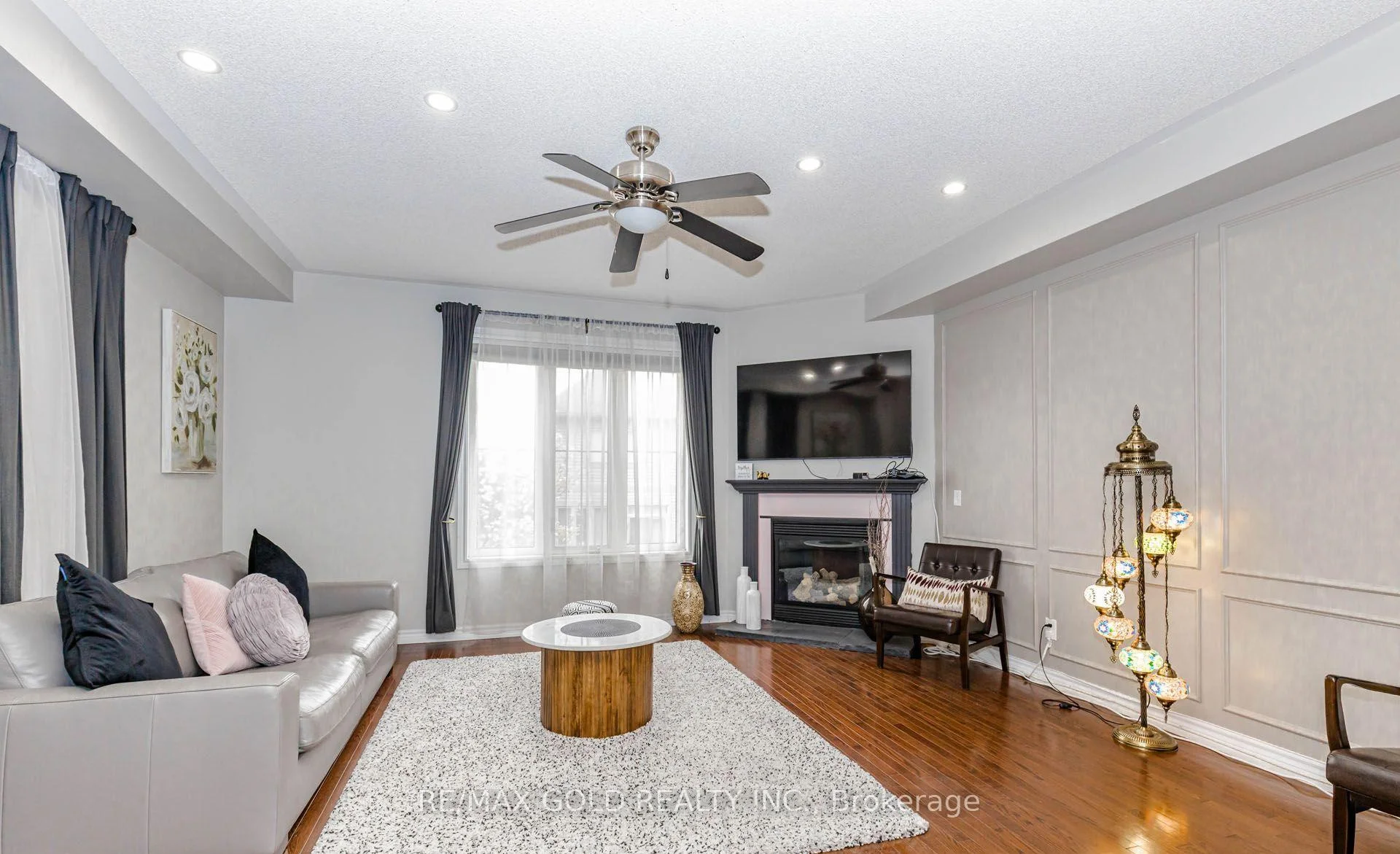 Photo 28 of 12 Cailiff Street, Brampton, Bram West — HOMEH