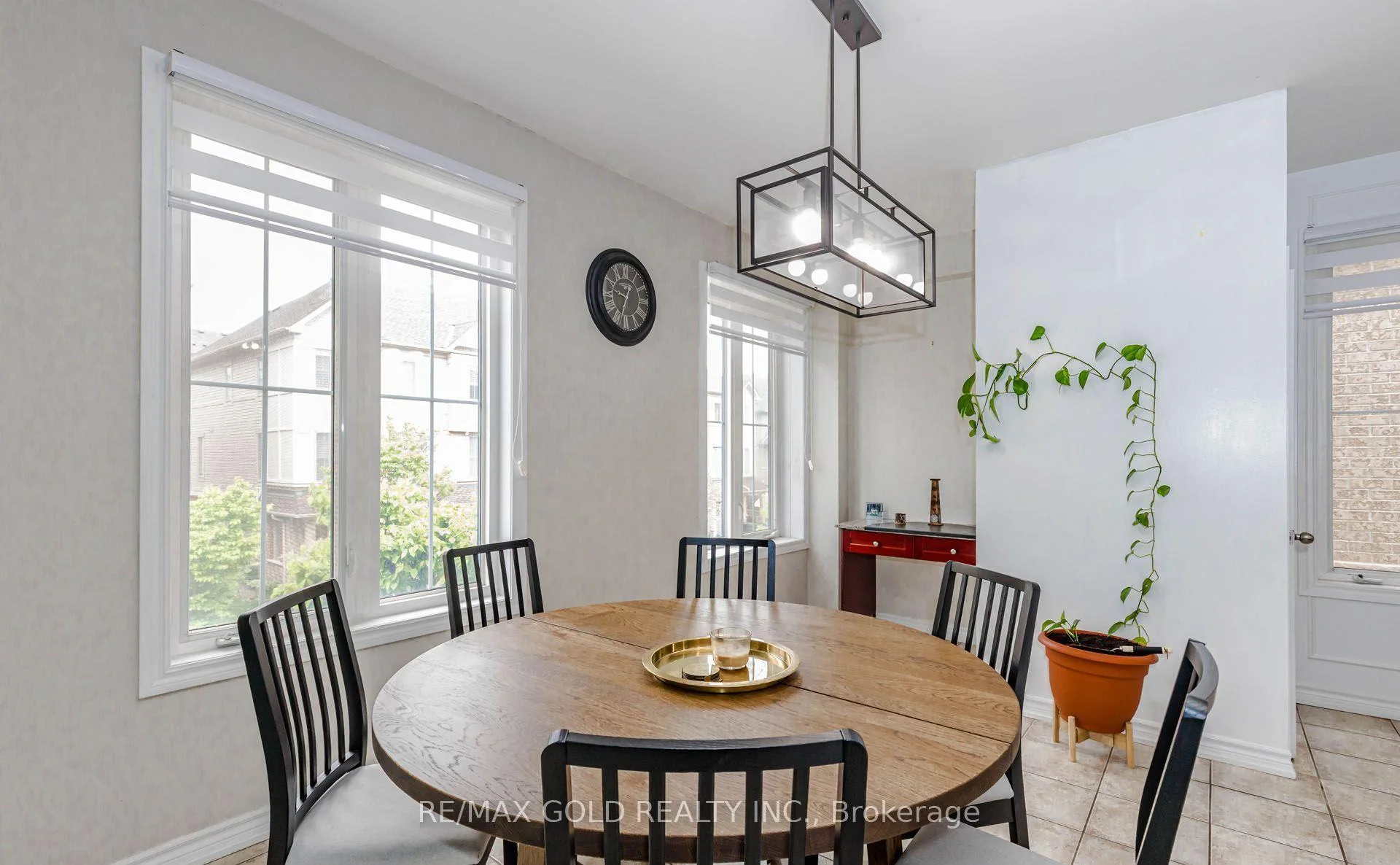 Photo 47 of 12 Cailiff Street, Brampton, Bram West — HOMEH