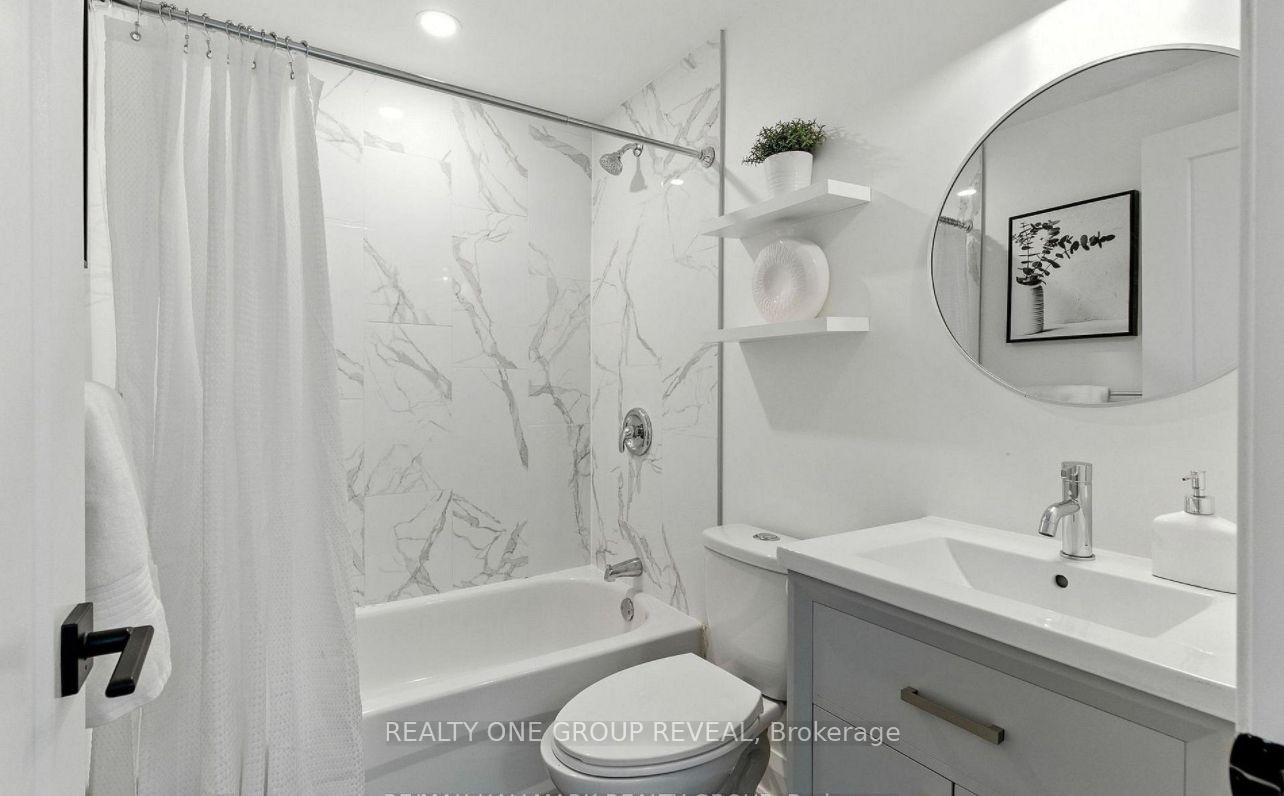 Photo 11 of Unit Main, 756 Cummings Avenue, Ottawa, Castle Heights/Rideau High — HOMEH