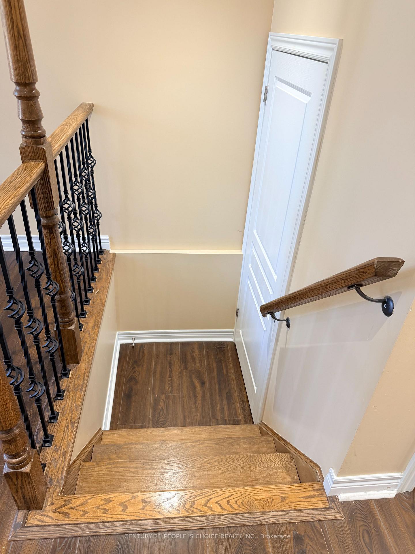 Photo 33 of 4 Charleswood Crescent, Hamilton, Rural Glanbrook — HOMEH