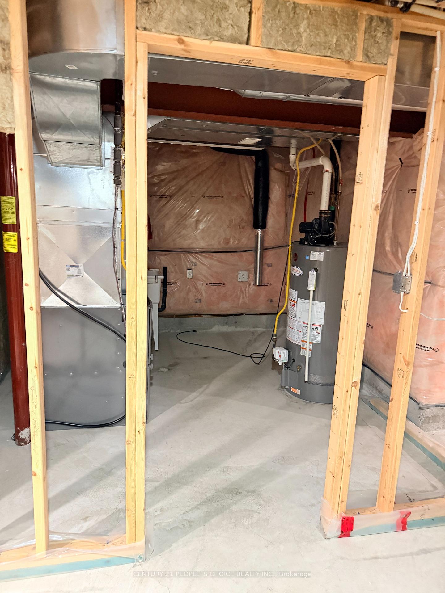 Photo 36 of 4 Charleswood Crescent, Hamilton, Rural Glanbrook — HOMEH
