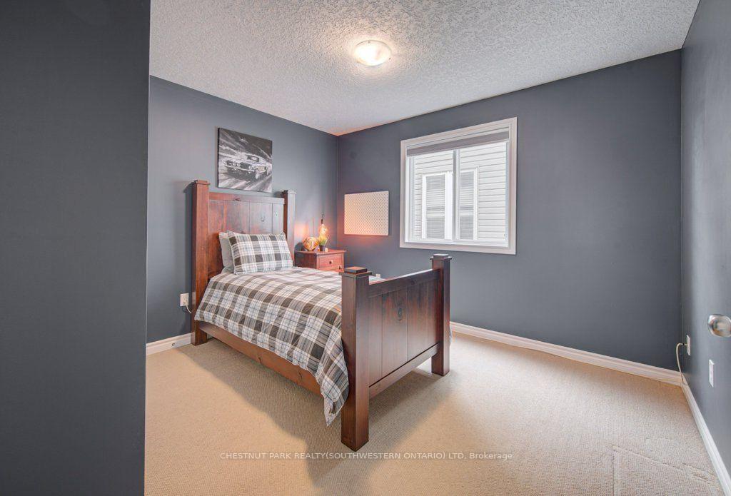 Photo 25 of 424 Sauve Crescent, Waterloo, Beechwood West — HOMEH