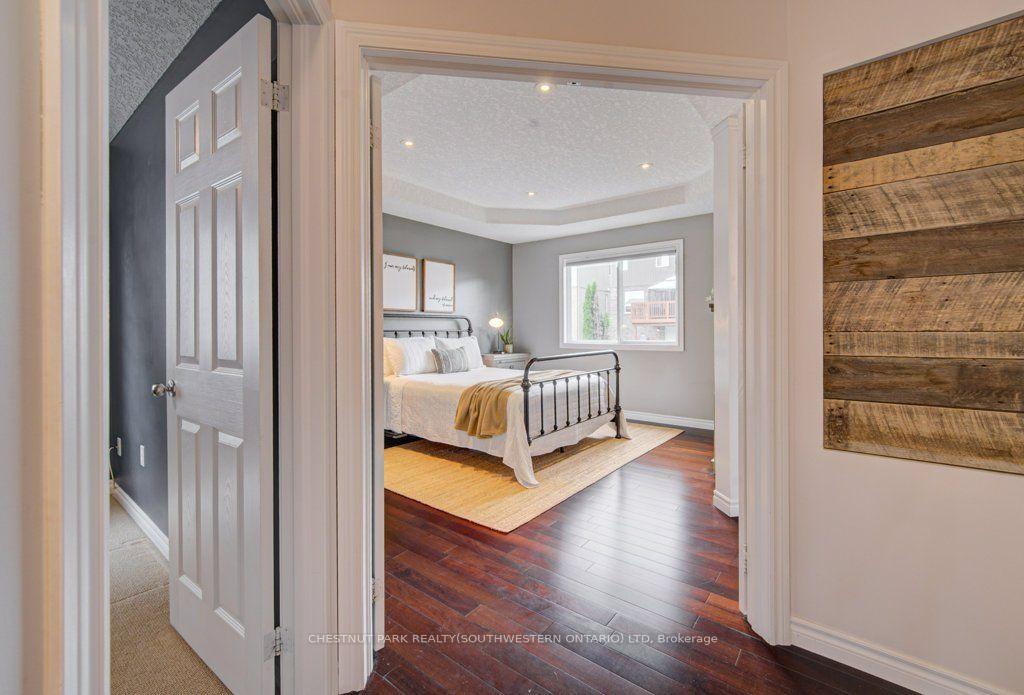 Photo 26 of 424 Sauve Crescent, Waterloo, Beechwood West — HOMEH