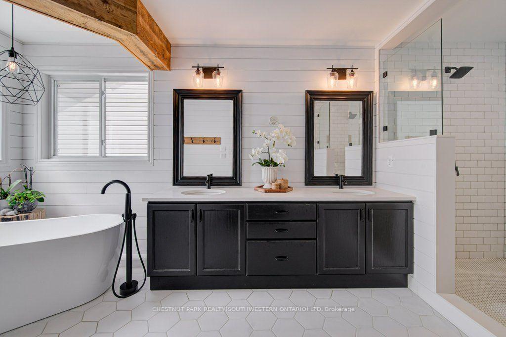 Photo 29 of 424 Sauve Crescent, Waterloo, Beechwood West — HOMEH