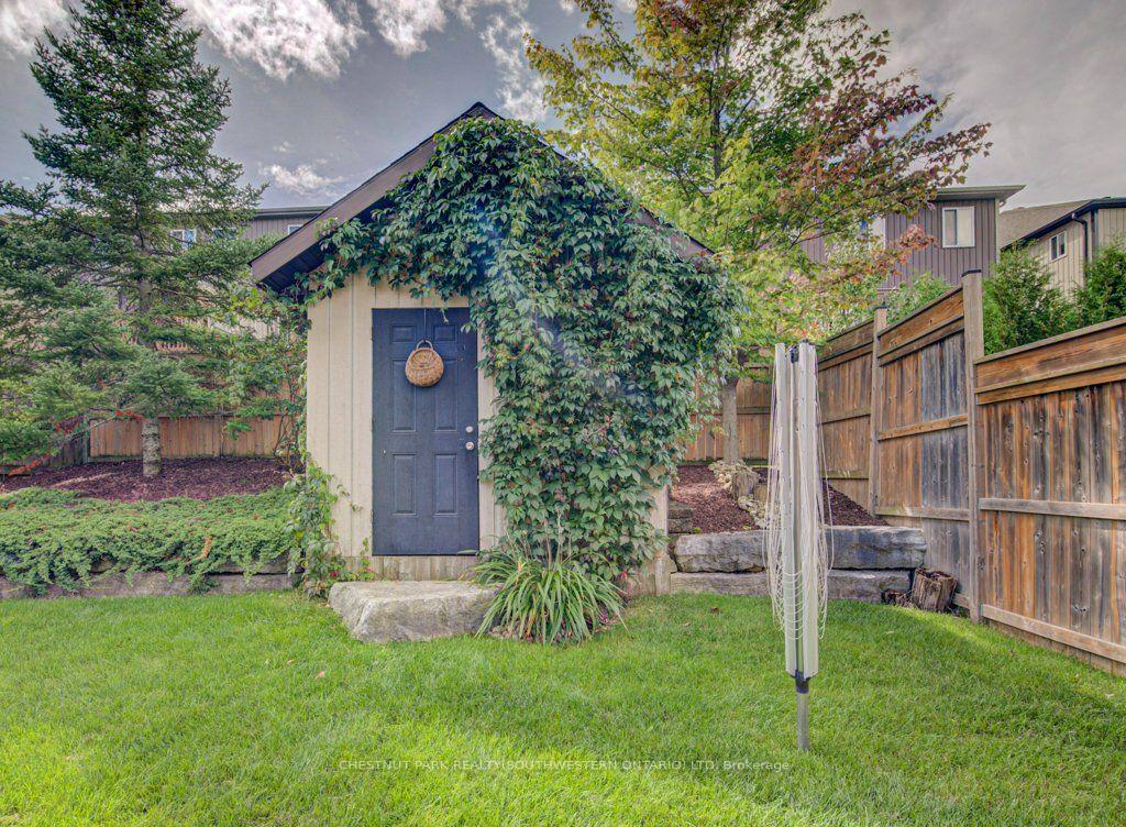 Photo 44 of 424 Sauve Crescent, Waterloo, Beechwood West — HOMEH