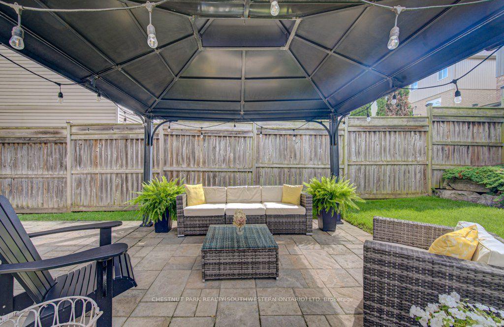Photo 46 of 424 Sauve Crescent, Waterloo, Beechwood West — HOMEH