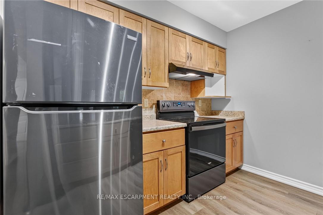 Photo 4 of Unit 113, 317 Lock Street W, Haldimand, Dunnville — HOMEH