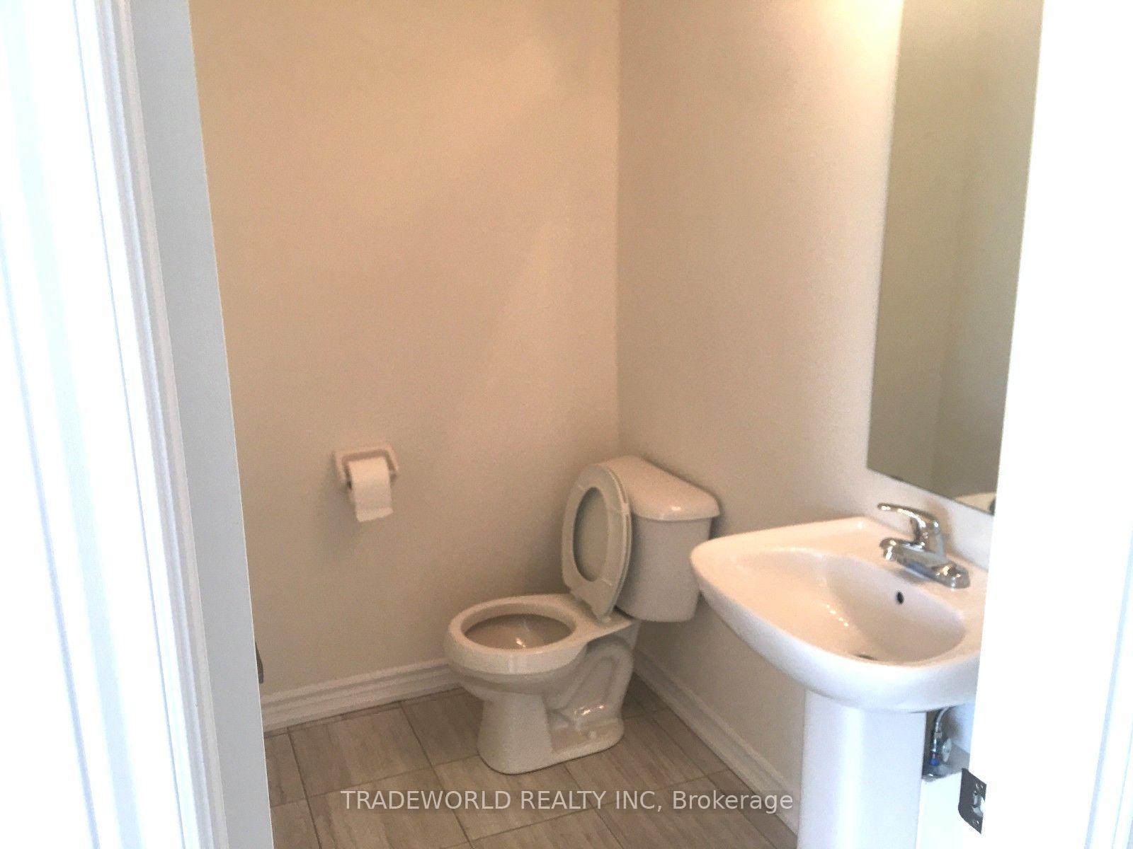 Photo 14 of Unit 40, 181 Parktree Drive, Vaughan, Maple — HOMEH