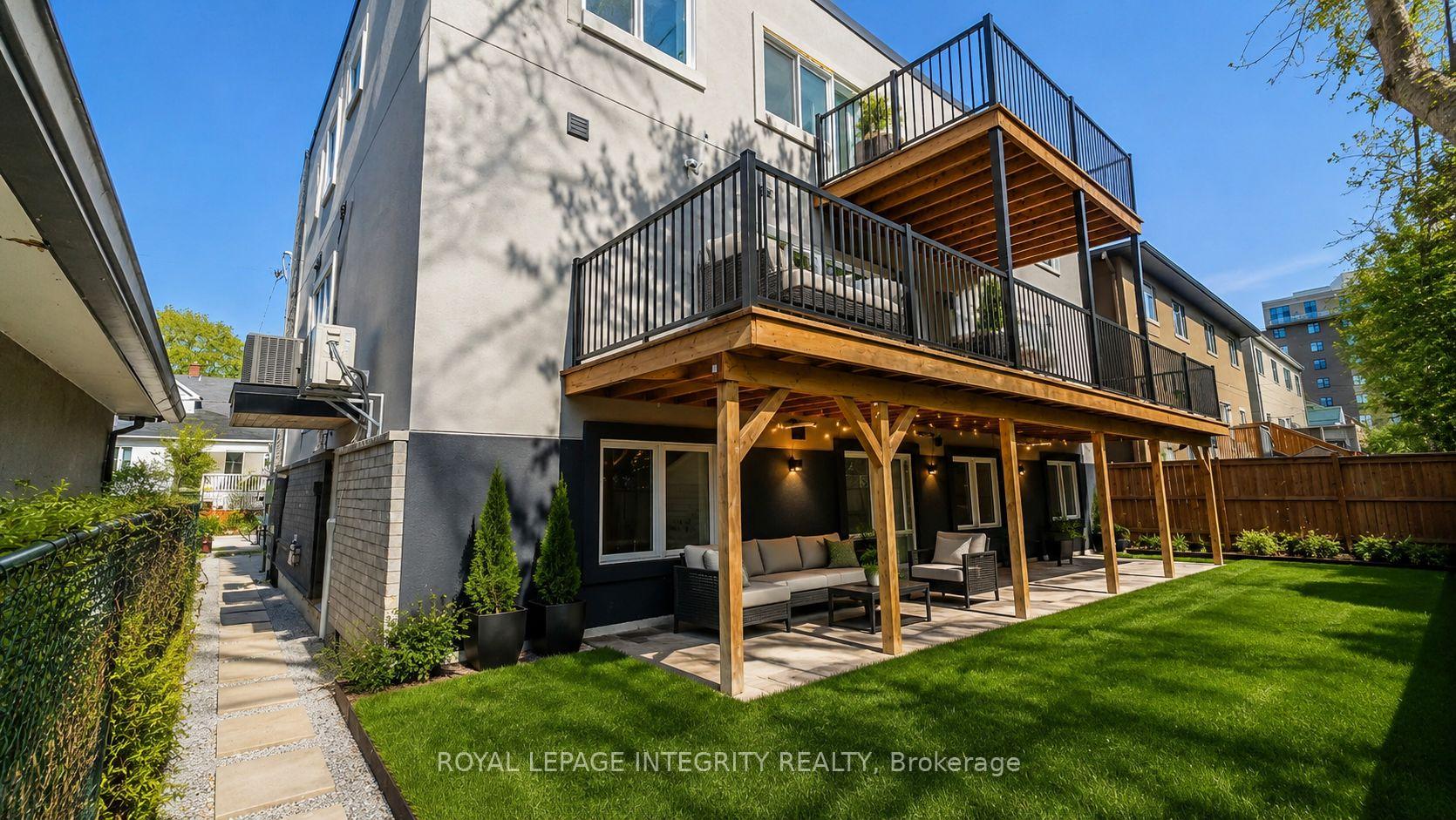Photo 12 of Unit B, 374 Berkley Avenue, Ottawa, Westboro West — HOMEH
