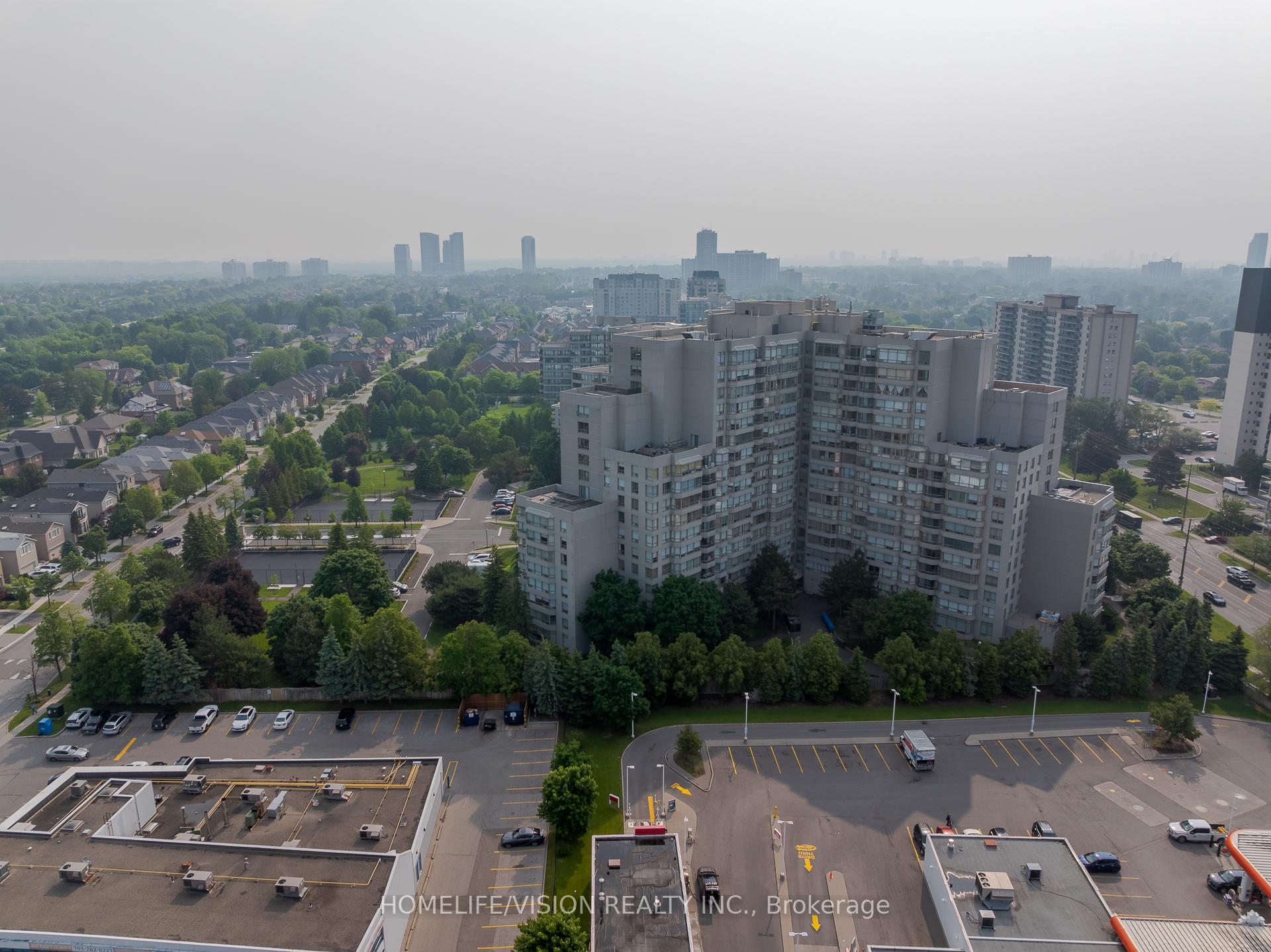 Photo 37 of Unit 413, 7 Townsgate Drive, Vaughan, Crestwood-Springfarm-Yorkhill — HOMEH