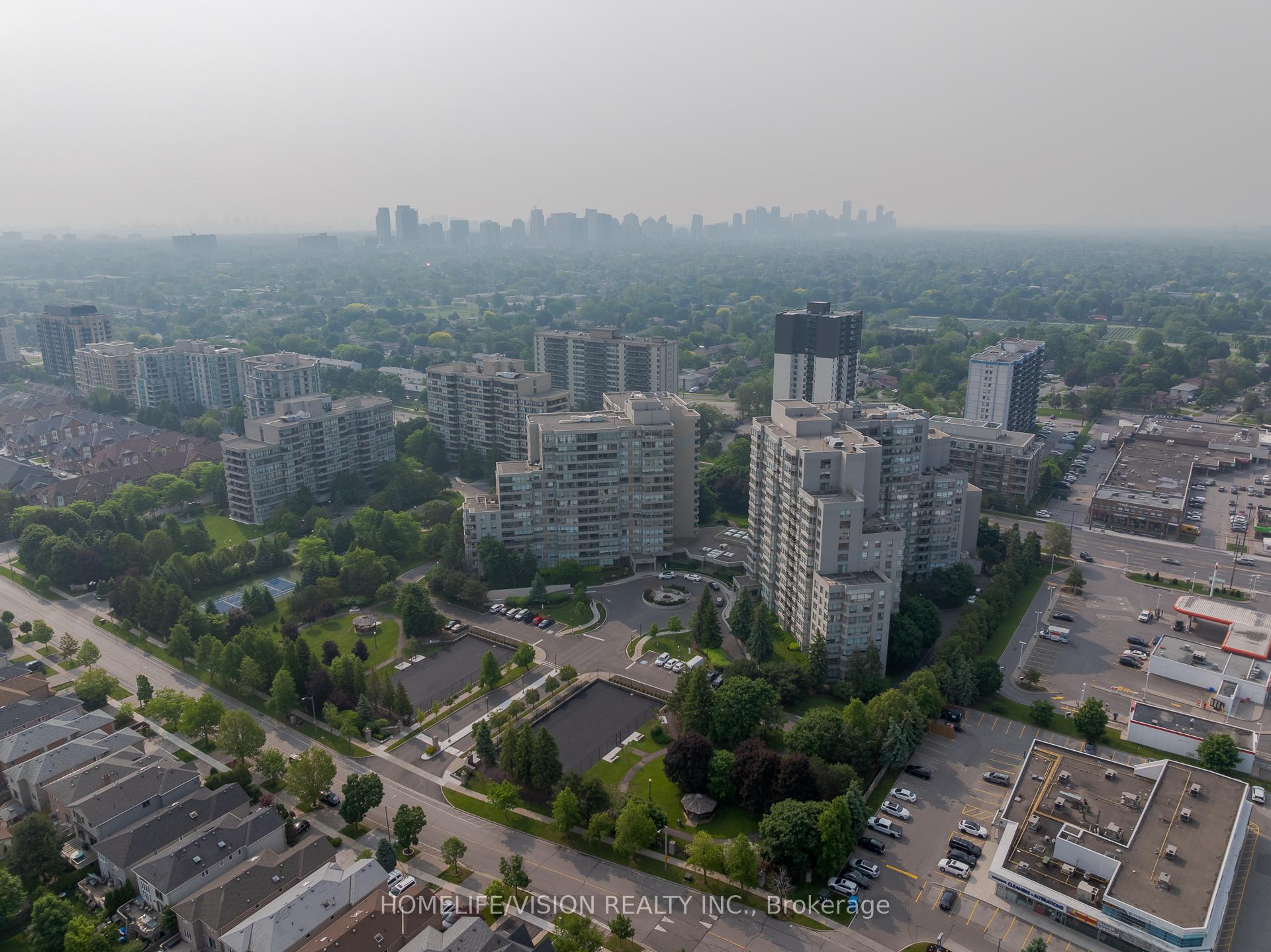 Photo 38 of Unit 413, 7 Townsgate Drive, Vaughan, Crestwood-Springfarm-Yorkhill — HOMEH