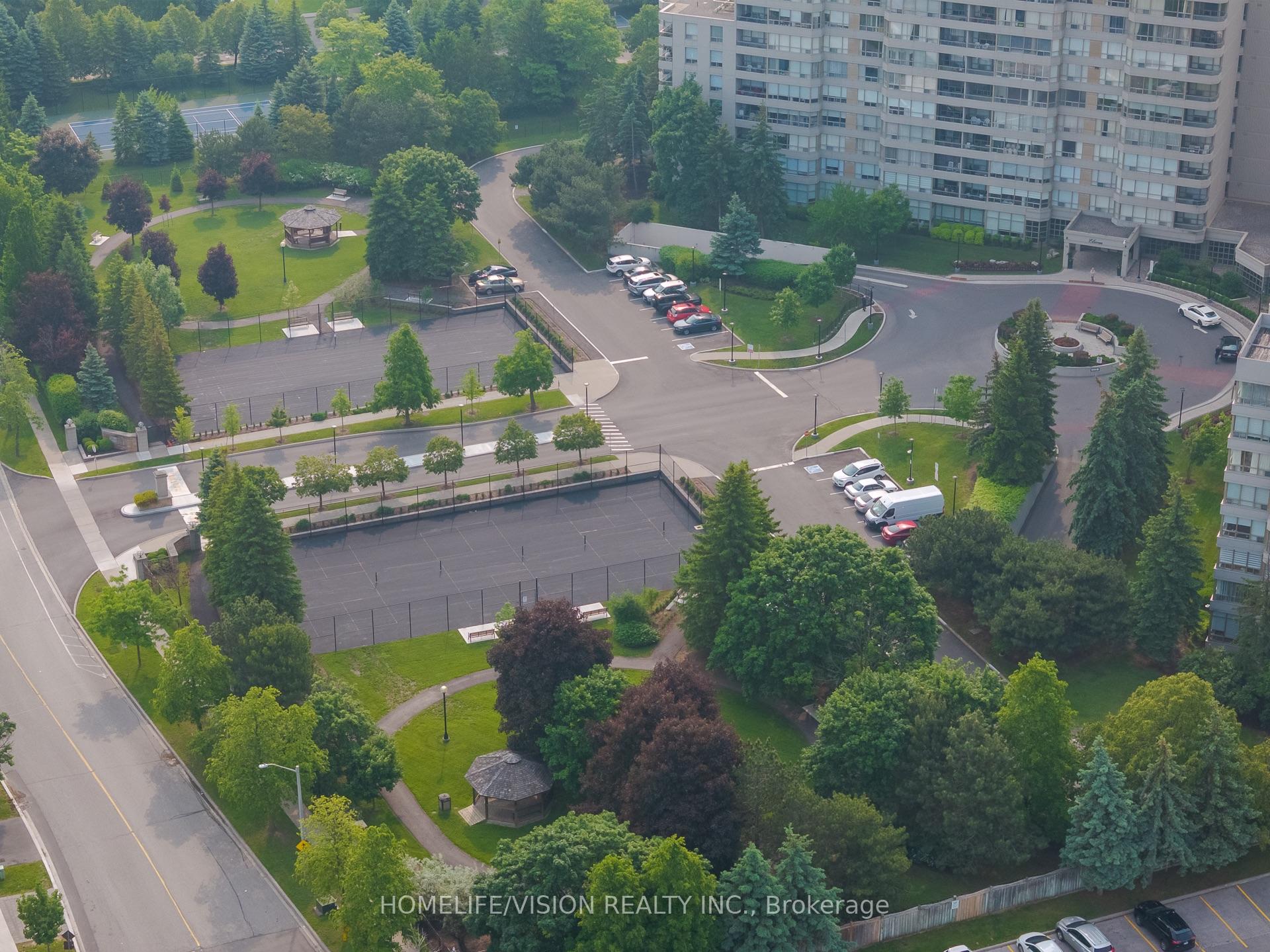 Photo 40 of Unit 413, 7 Townsgate Drive, Vaughan, Crestwood-Springfarm-Yorkhill — HOMEH