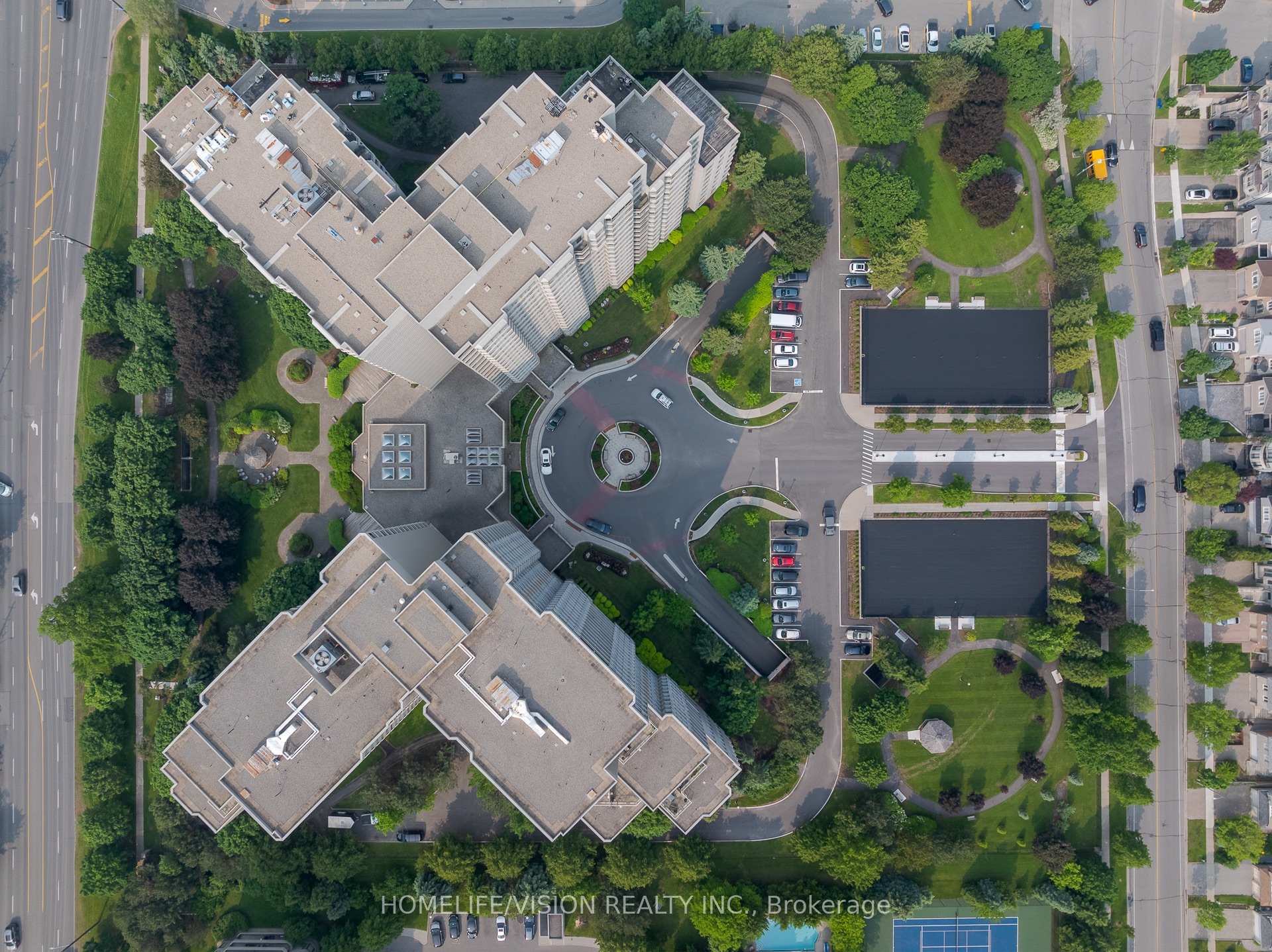 Photo 48 of Unit 413, 7 Townsgate Drive, Vaughan, Crestwood-Springfarm-Yorkhill — HOMEH