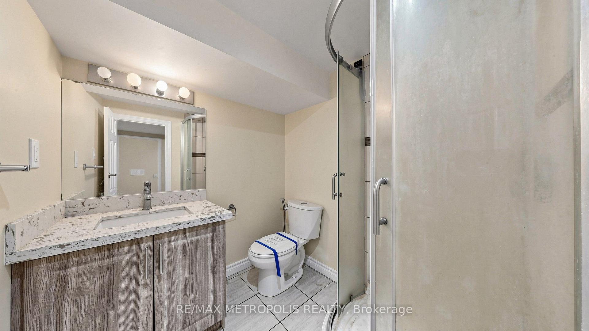 Photo 36 of 10 Davidson Avenue, Scarborough, Clairlea-Birchmount — HOMEH