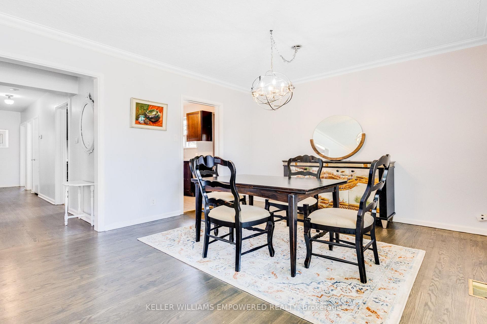 Photo 9 of 39 Checkendon Drive, Etobicoke, Rexdale-Kipling — HOMEH