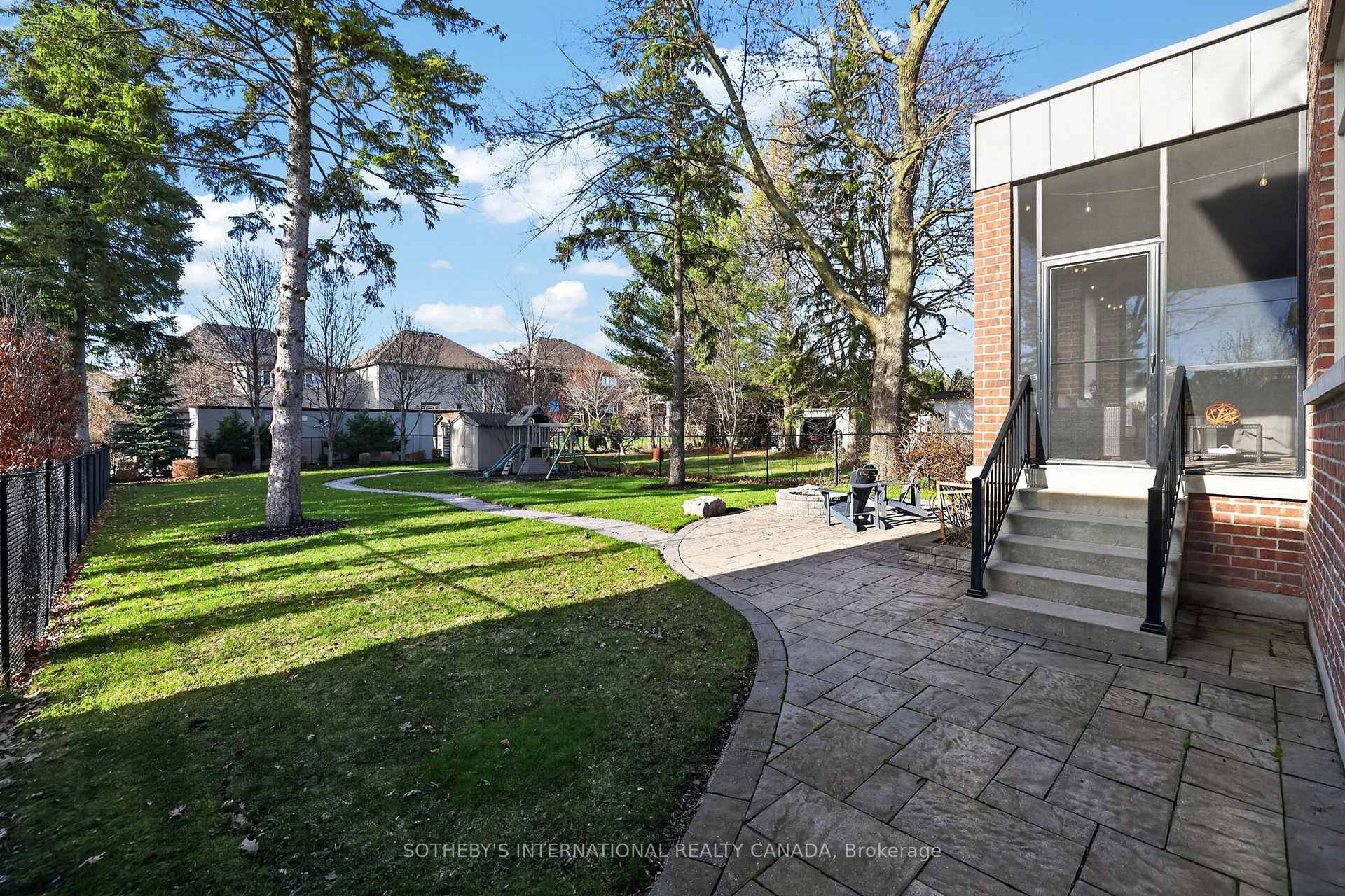 Photo 37 of 80 Elm Grove, Richmond Hill, Oak Ridges — HOMEH
