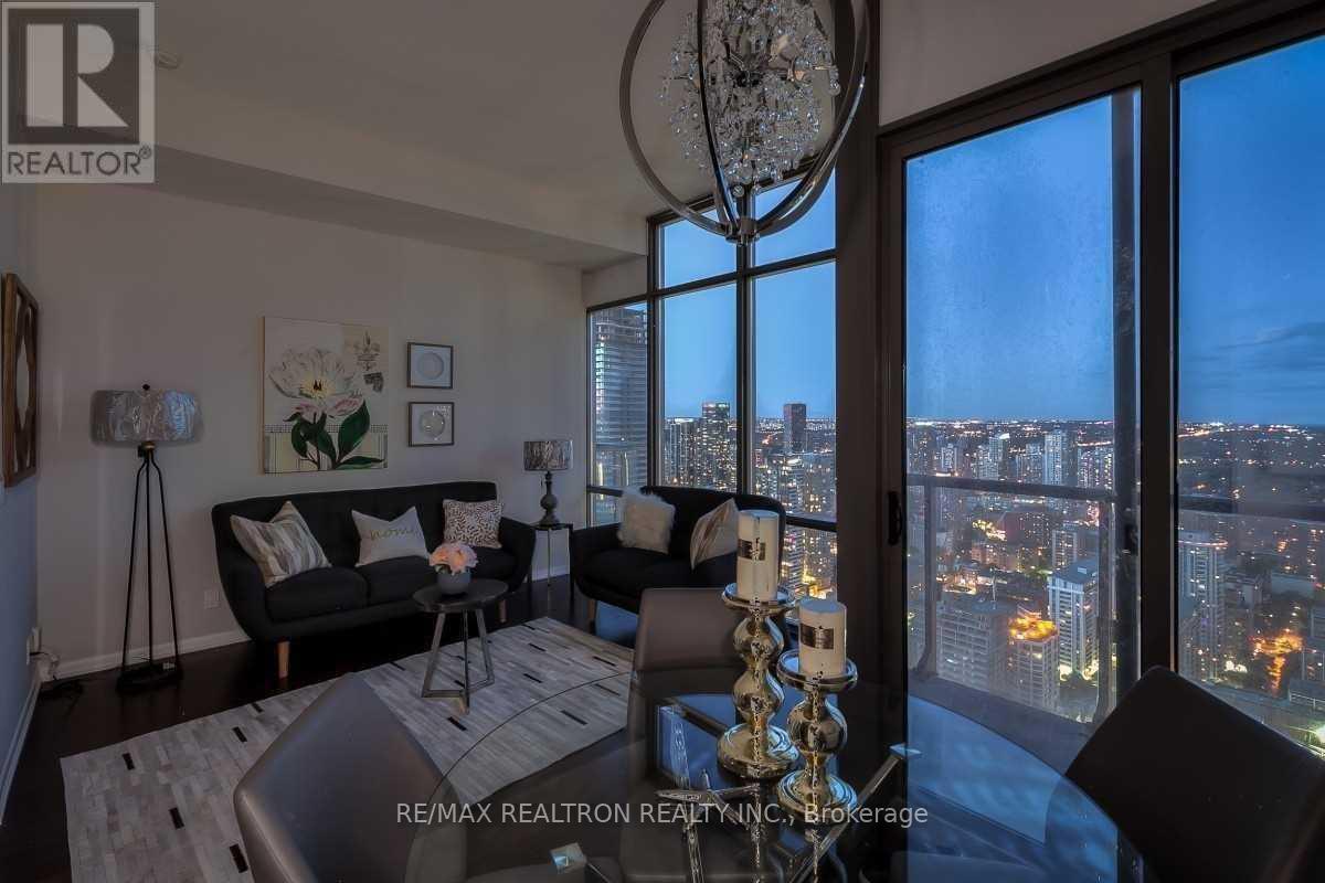 Photo 5 of Unit 4907, 832 Bay Street, Toronto, Bay Street Corridor — HOMEH