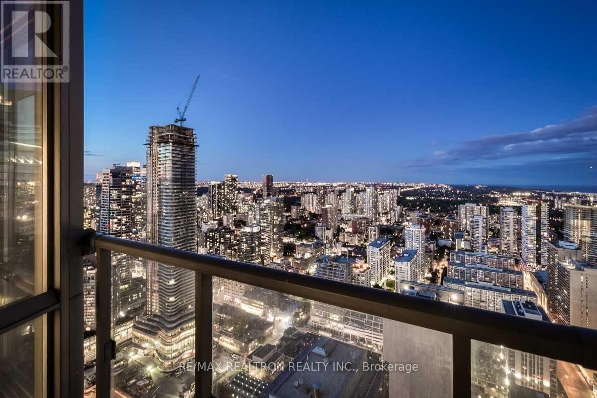 Photo 11 of Unit 4907, 832 Bay Street, Toronto, Bay Street Corridor — HOMEH