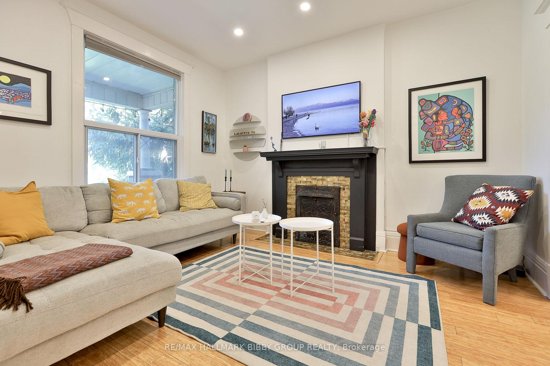 Photo 3 of 987 Saint Clarens Avenue, Toronto, Corso Italia-Davenport — HOMEH