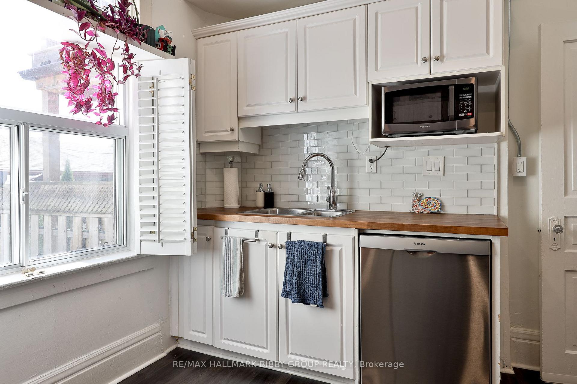 Photo 12 of 987 Saint Clarens Avenue, Toronto, Corso Italia-Davenport — HOMEH