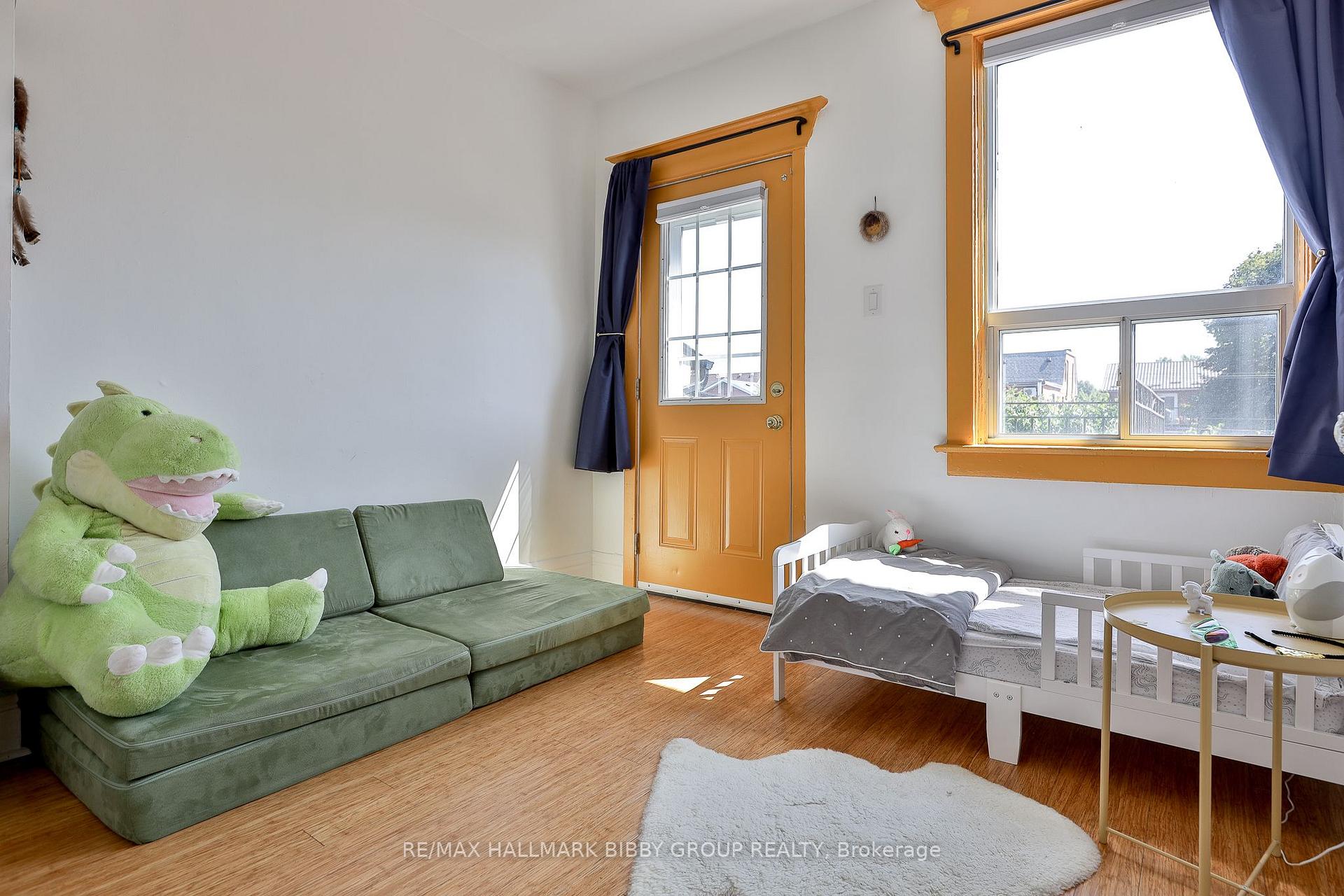 Photo 19 of 987 Saint Clarens Avenue, Toronto, Corso Italia-Davenport — HOMEH