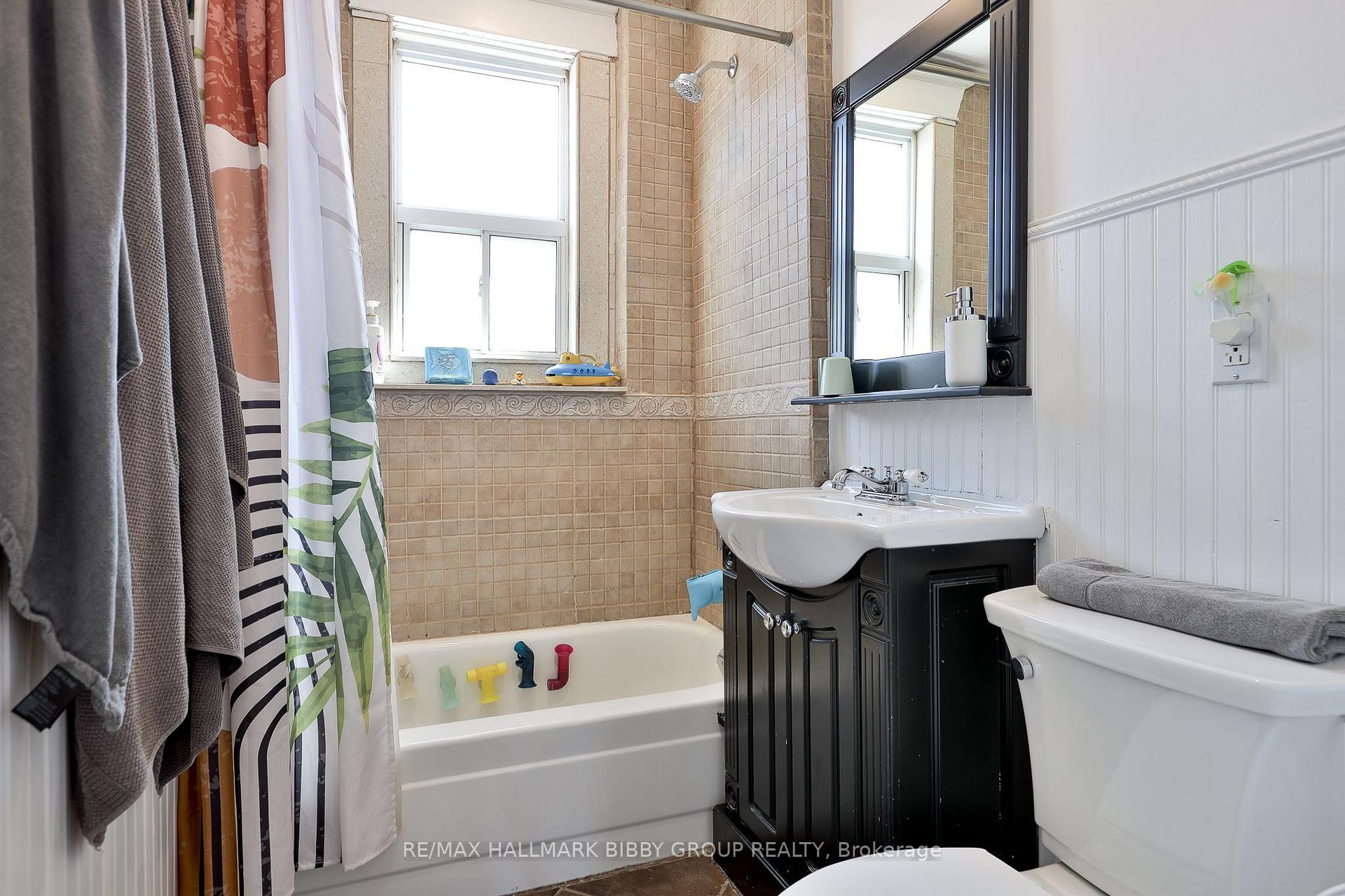 Photo 21 of 987 Saint Clarens Avenue, Toronto, Corso Italia-Davenport — HOMEH