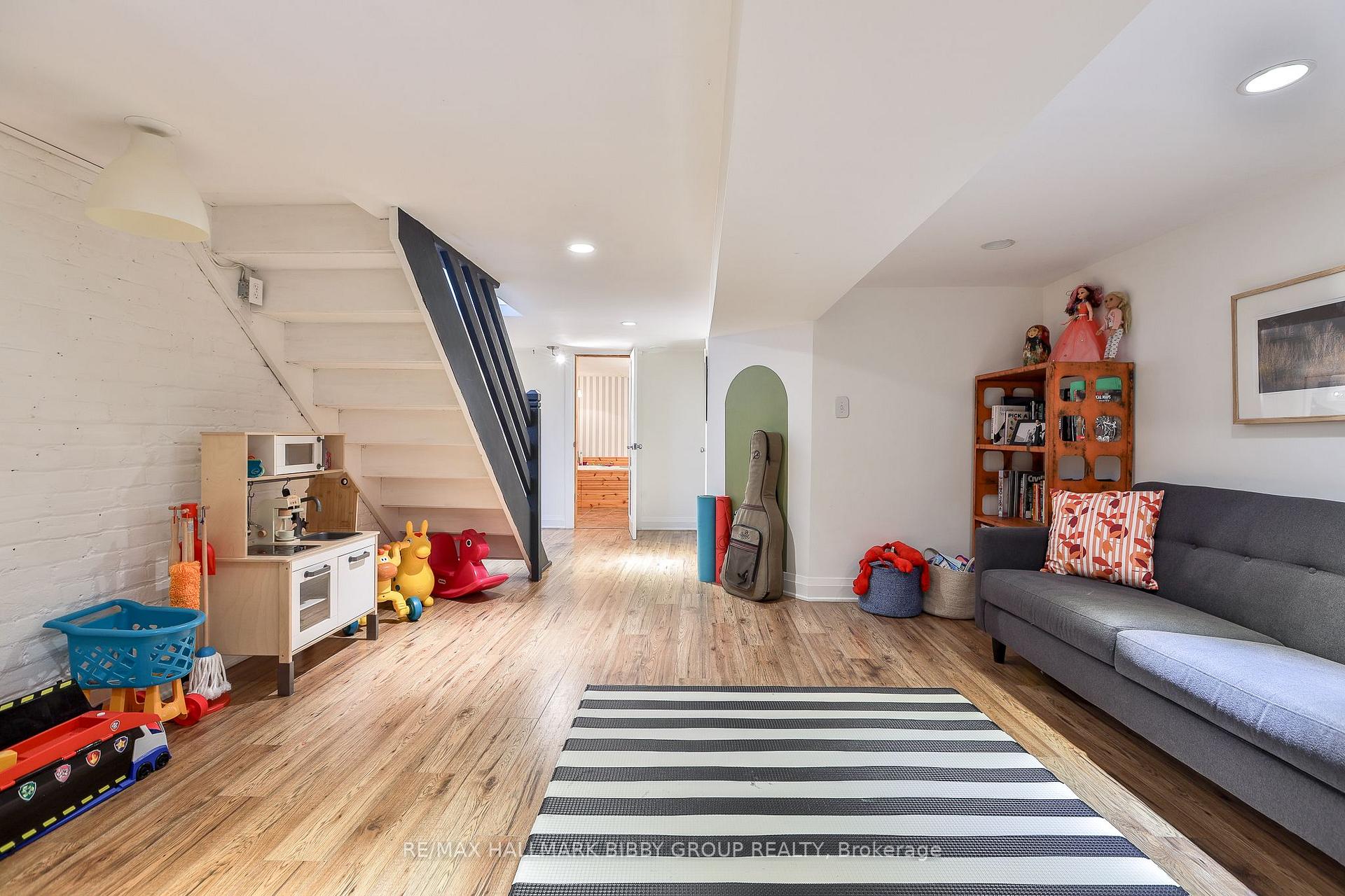 Photo 30 of 987 Saint Clarens Avenue, Toronto, Corso Italia-Davenport — HOMEH