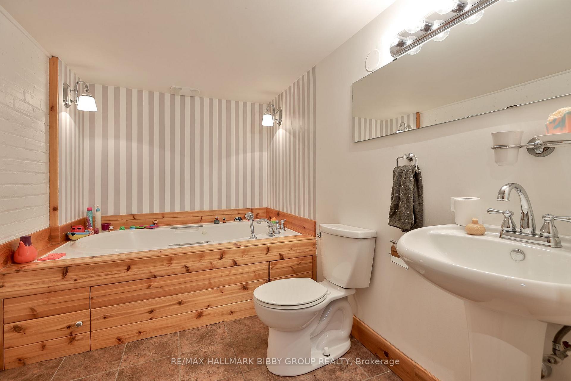 Photo 32 of 987 Saint Clarens Avenue, Toronto, Corso Italia-Davenport — HOMEH