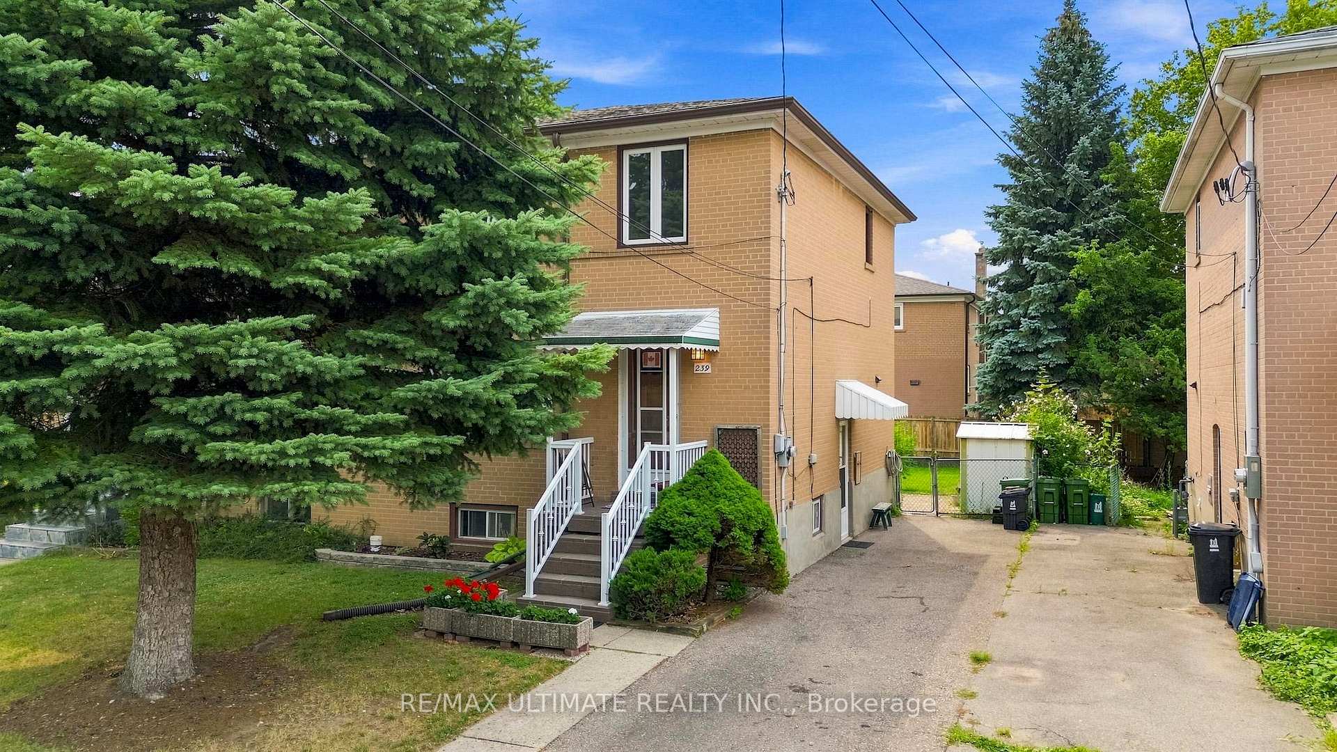 Photo 1 of 239 Eileen Avenue, Toronto, Rockcliffe-Smythe — HOMEH