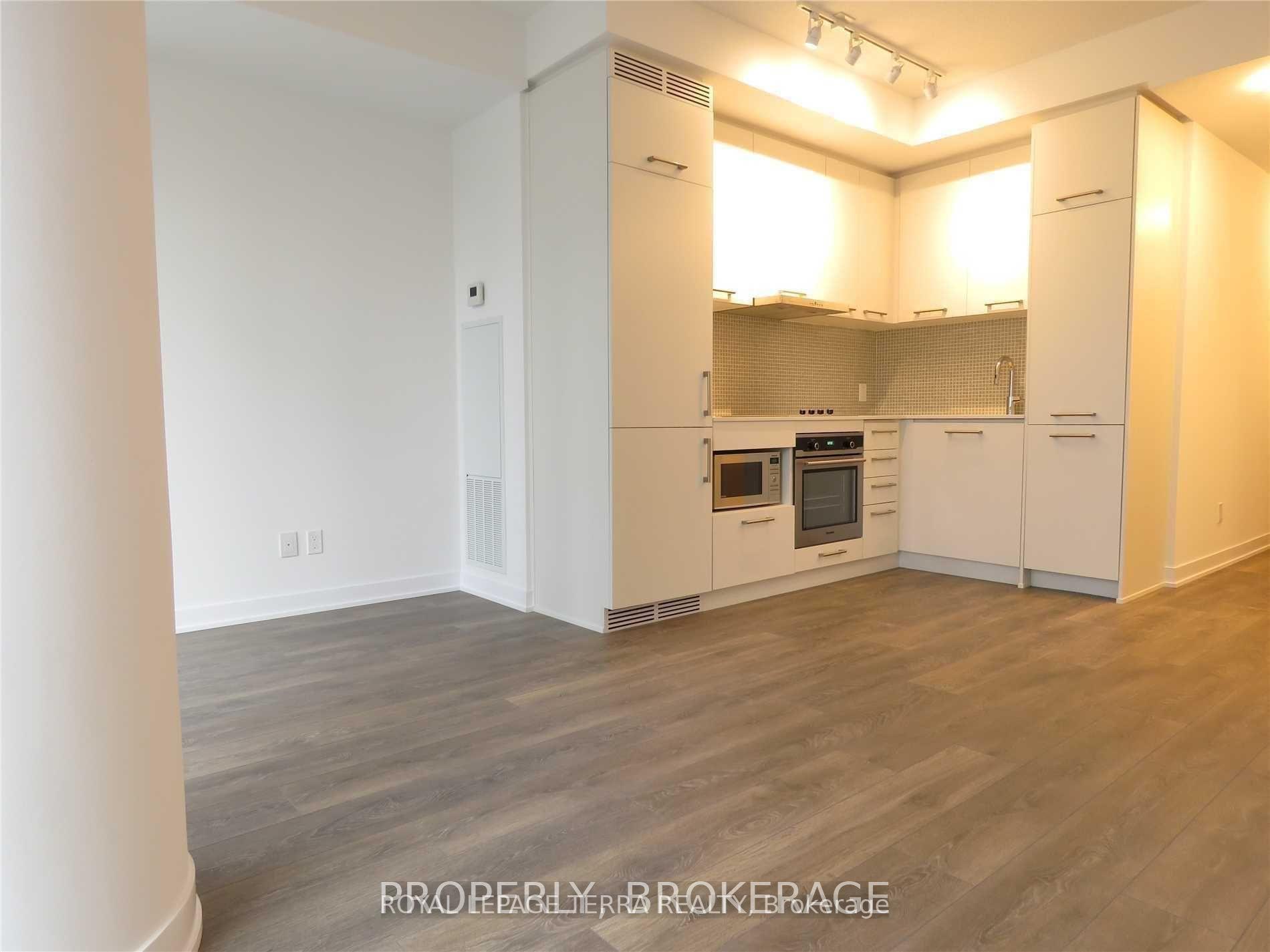 Photo 5 of Unit 4212, 87 Peter Street, Toronto, Waterfront Communities — HOMEH