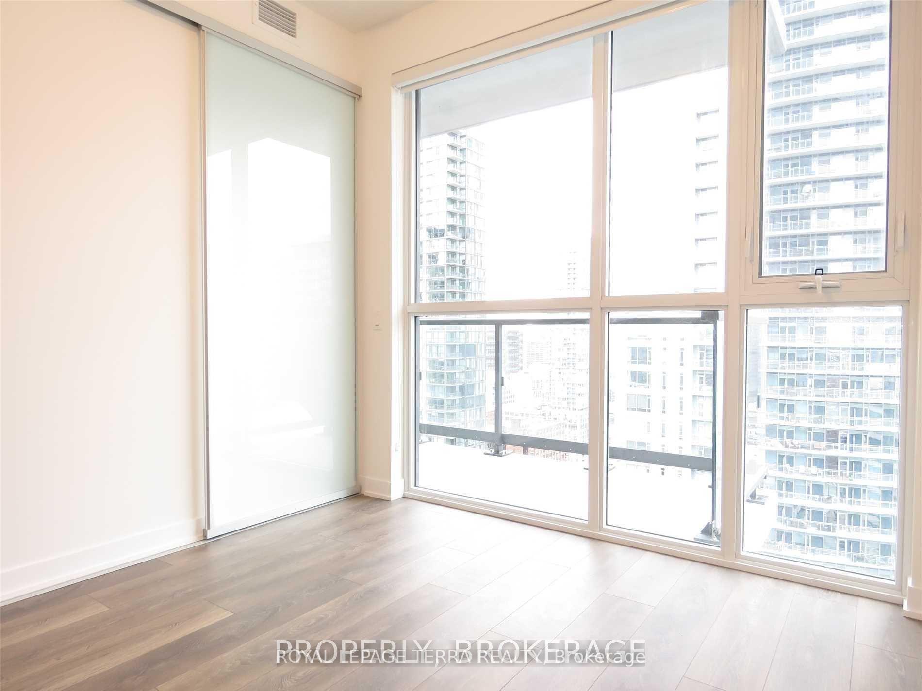Photo 7 of Unit 4212, 87 Peter Street, Toronto, Waterfront Communities — HOMEH