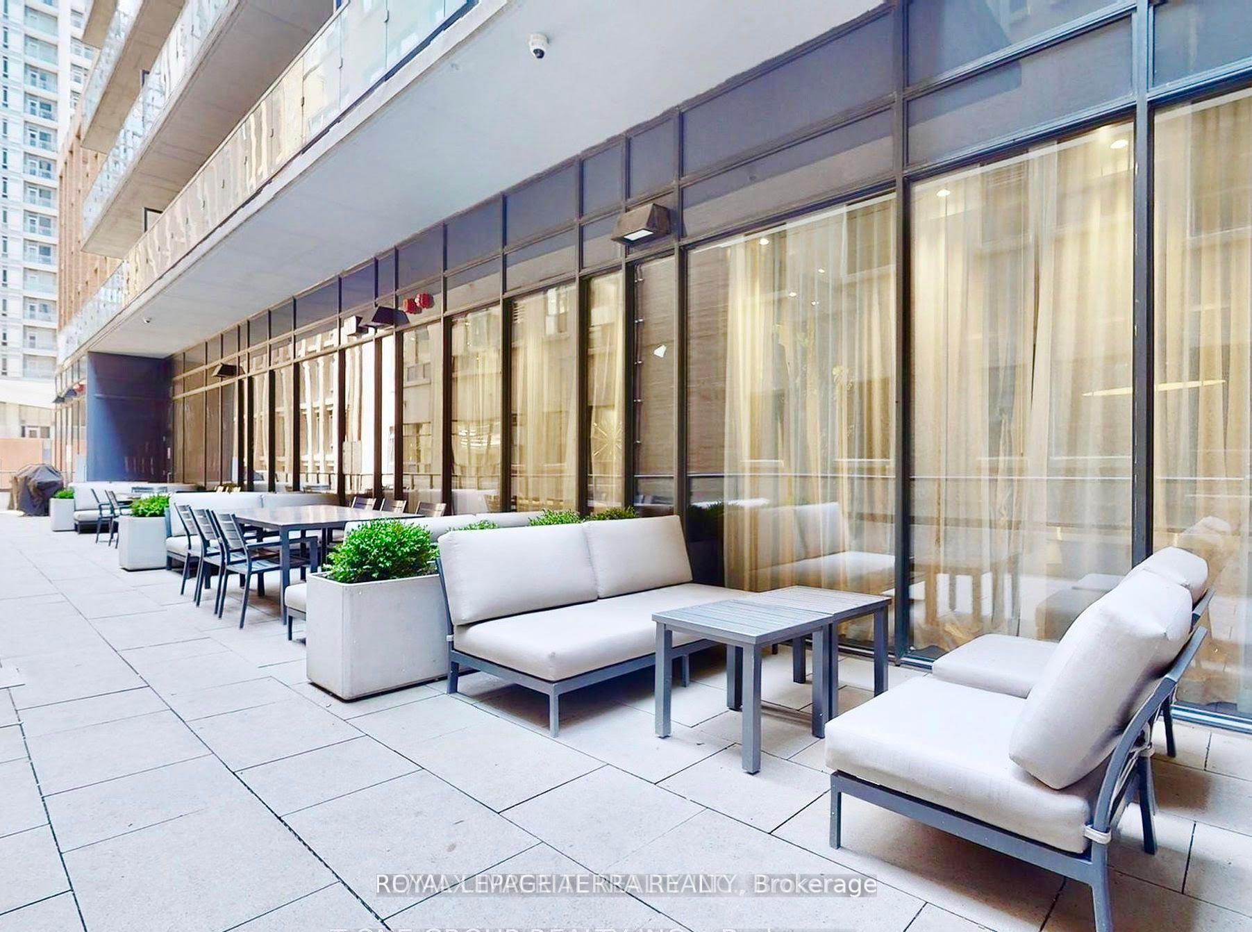 Photo 11 of Unit 4212, 87 Peter Street, Toronto, Waterfront Communities — HOMEH