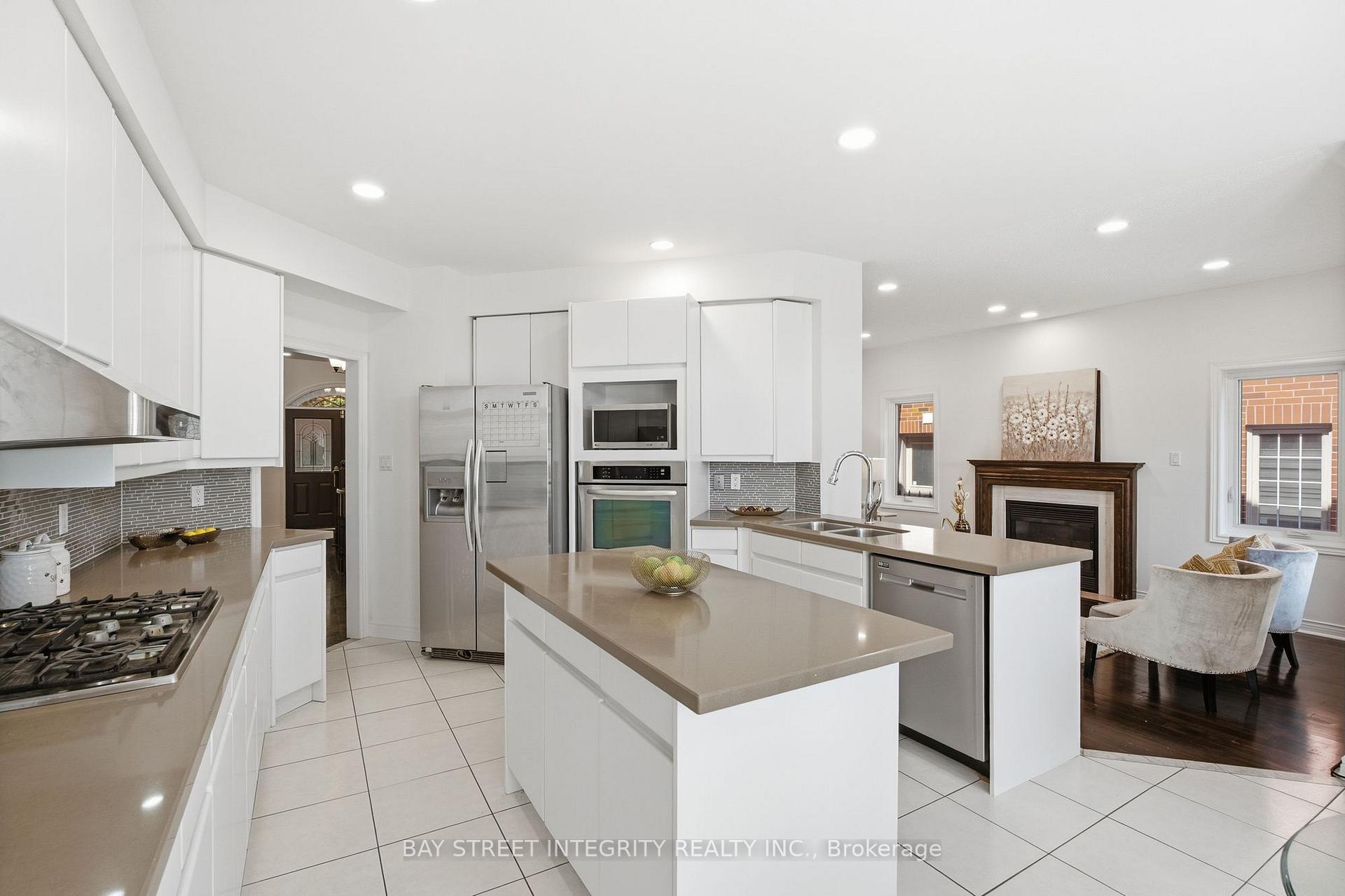 Photo 13 of 89 Promelia Court, Markham, Rouge River Estates — HOMEH
