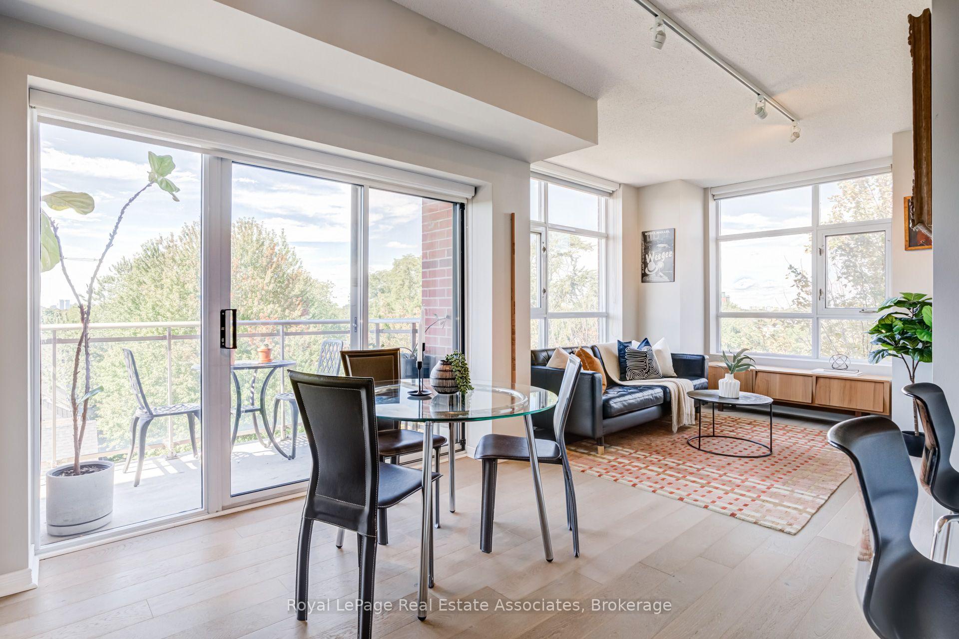 Front of Unit 605, 2495 Dundas Street W