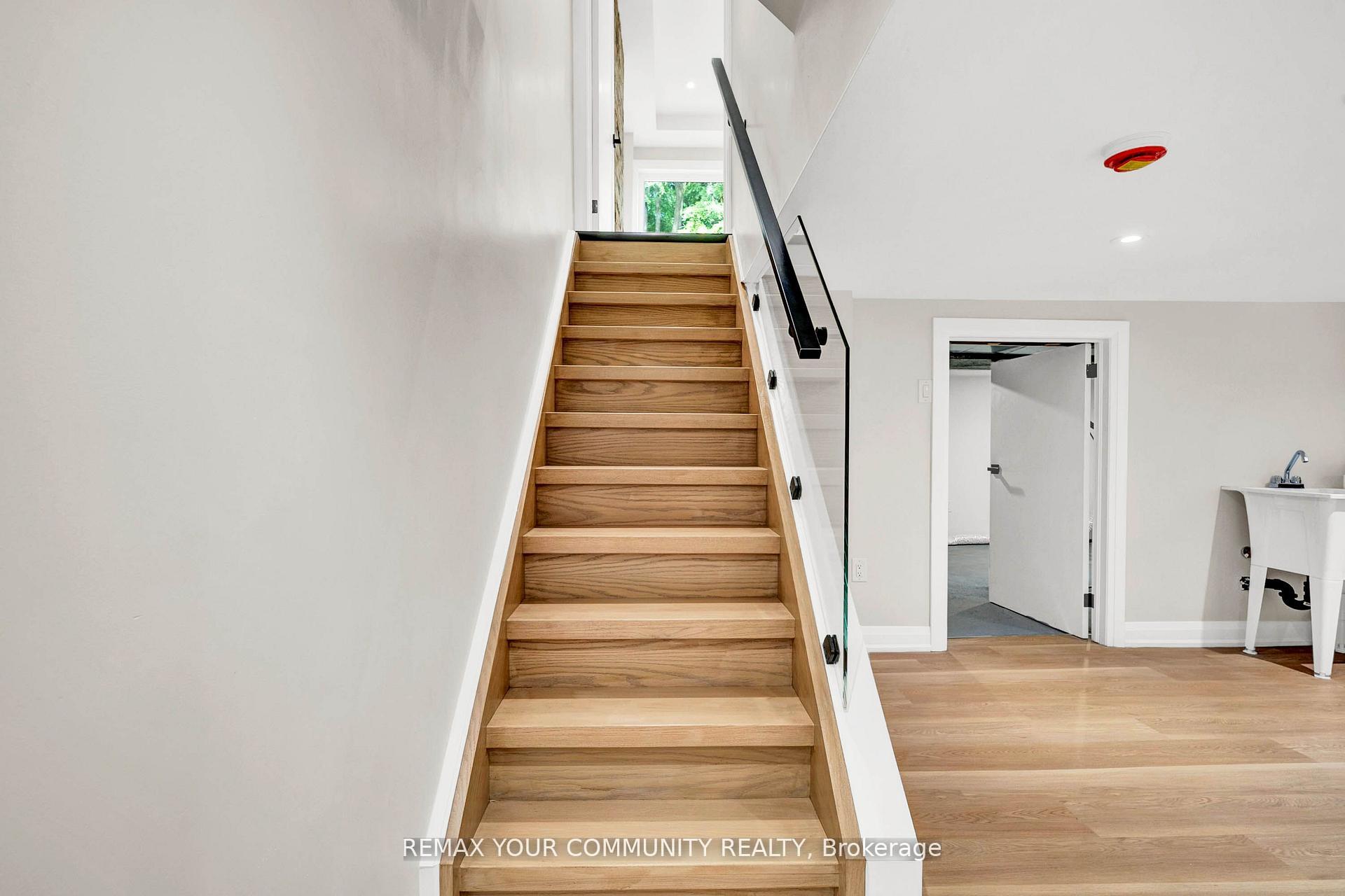 Photo 25 of 137 Clarence Street, Vaughan, West Woodbridge — HOMEH