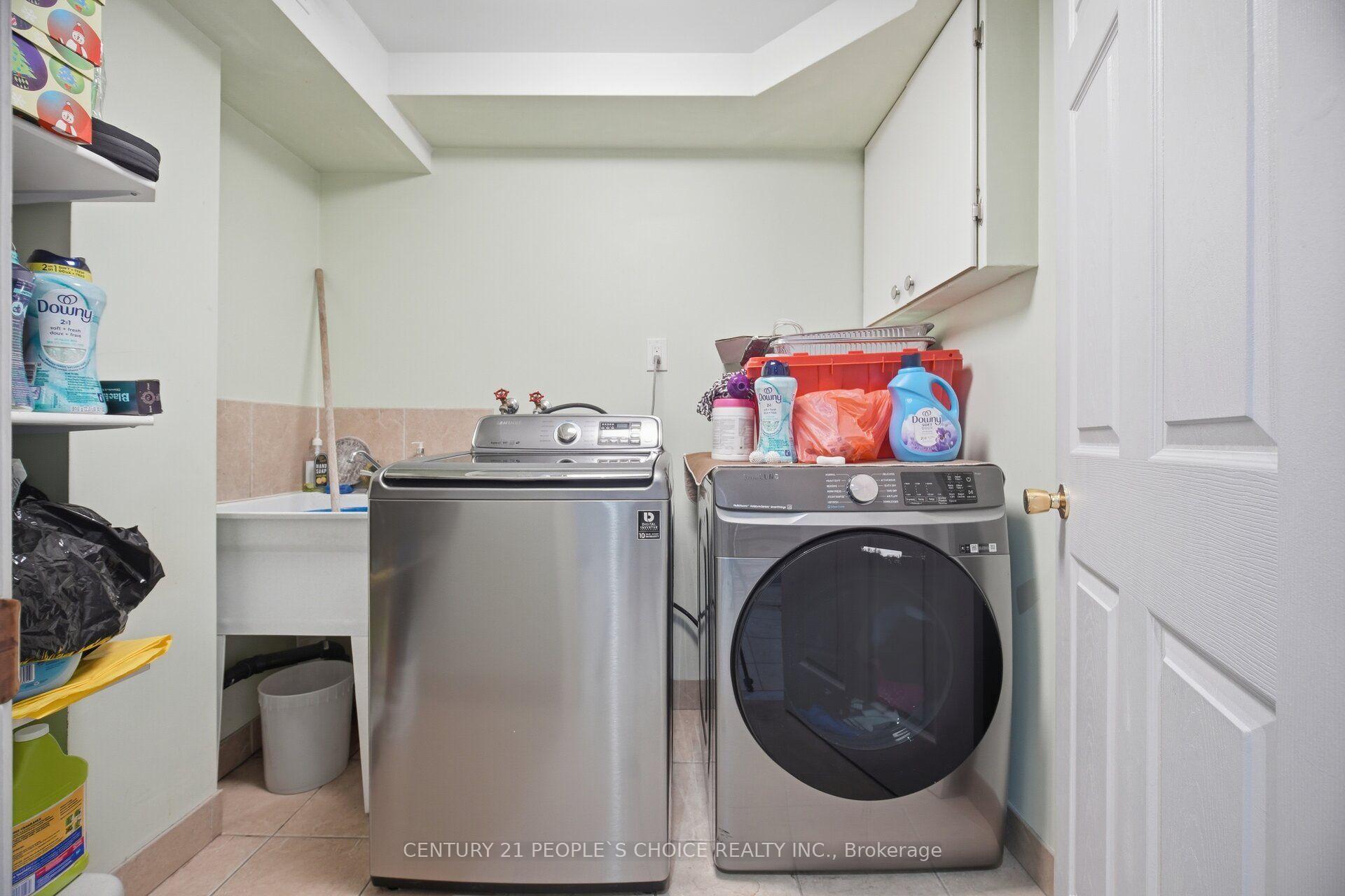 Photo 37 of 49 Cathy Jean Crescent, Etobicoke, Mount Olive-Silverstone-Jamestown — HOMEH
