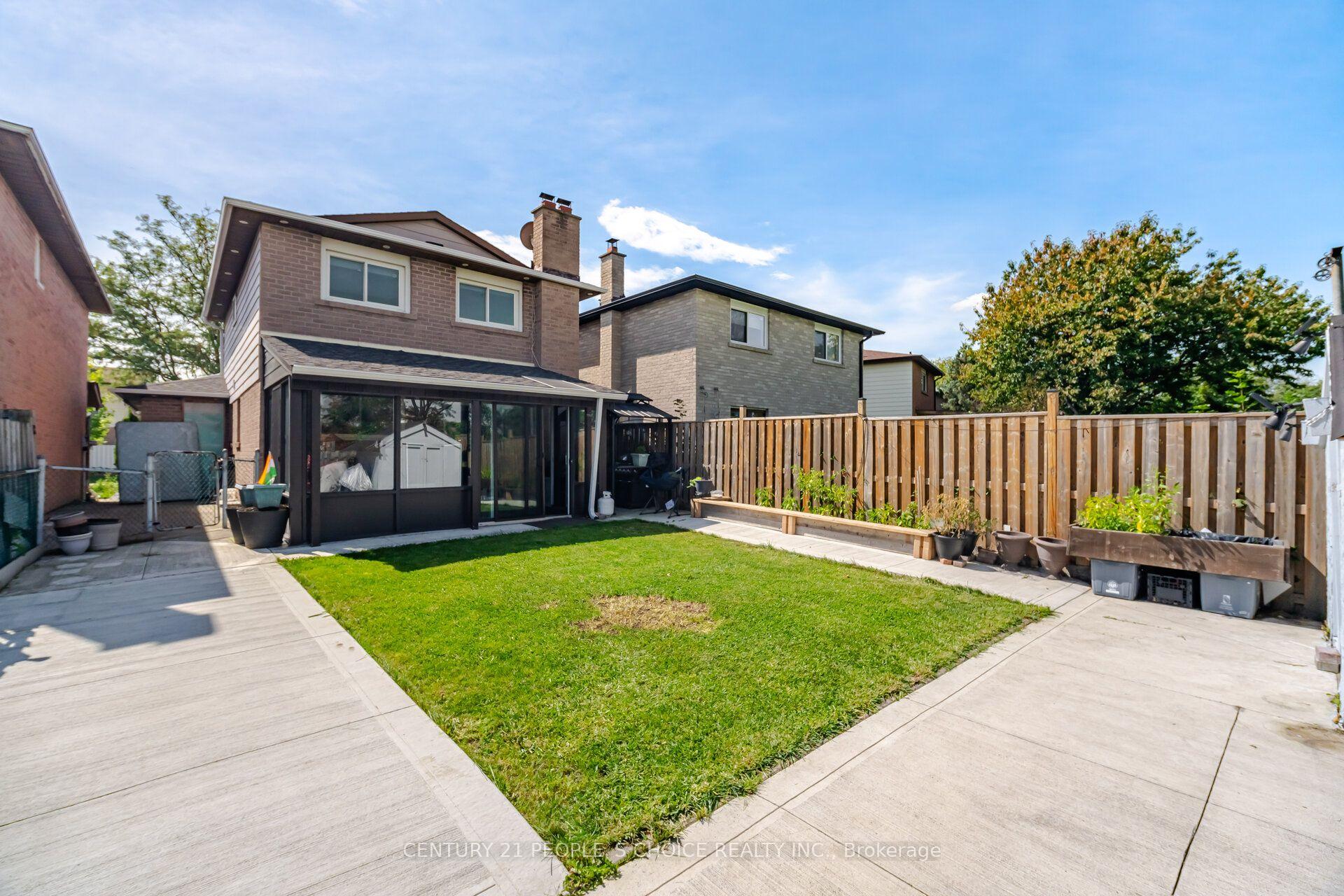 Photo 44 of 49 Cathy Jean Crescent, Etobicoke, Mount Olive-Silverstone-Jamestown — HOMEH