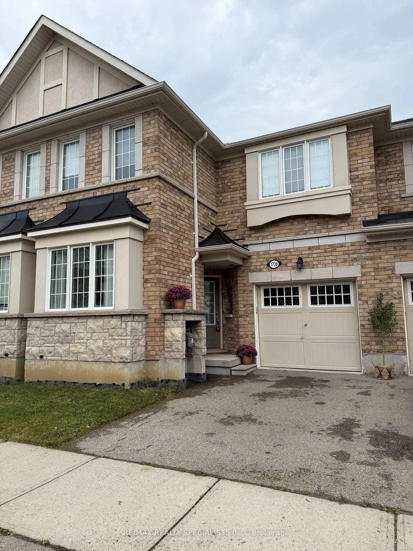 Photo 2 of 1730 Copeland Circle, Milton, Clarke — HOMEH