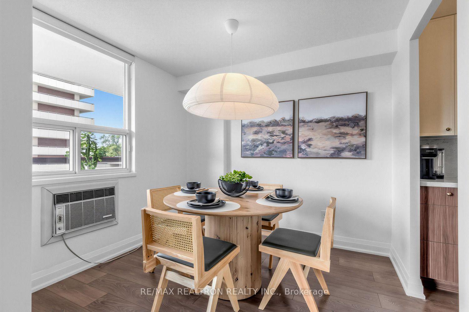 Photo 8 of Unit 211, 1 Royal Orchard Boulevard, Markham, Royal Orchard — HOMEH