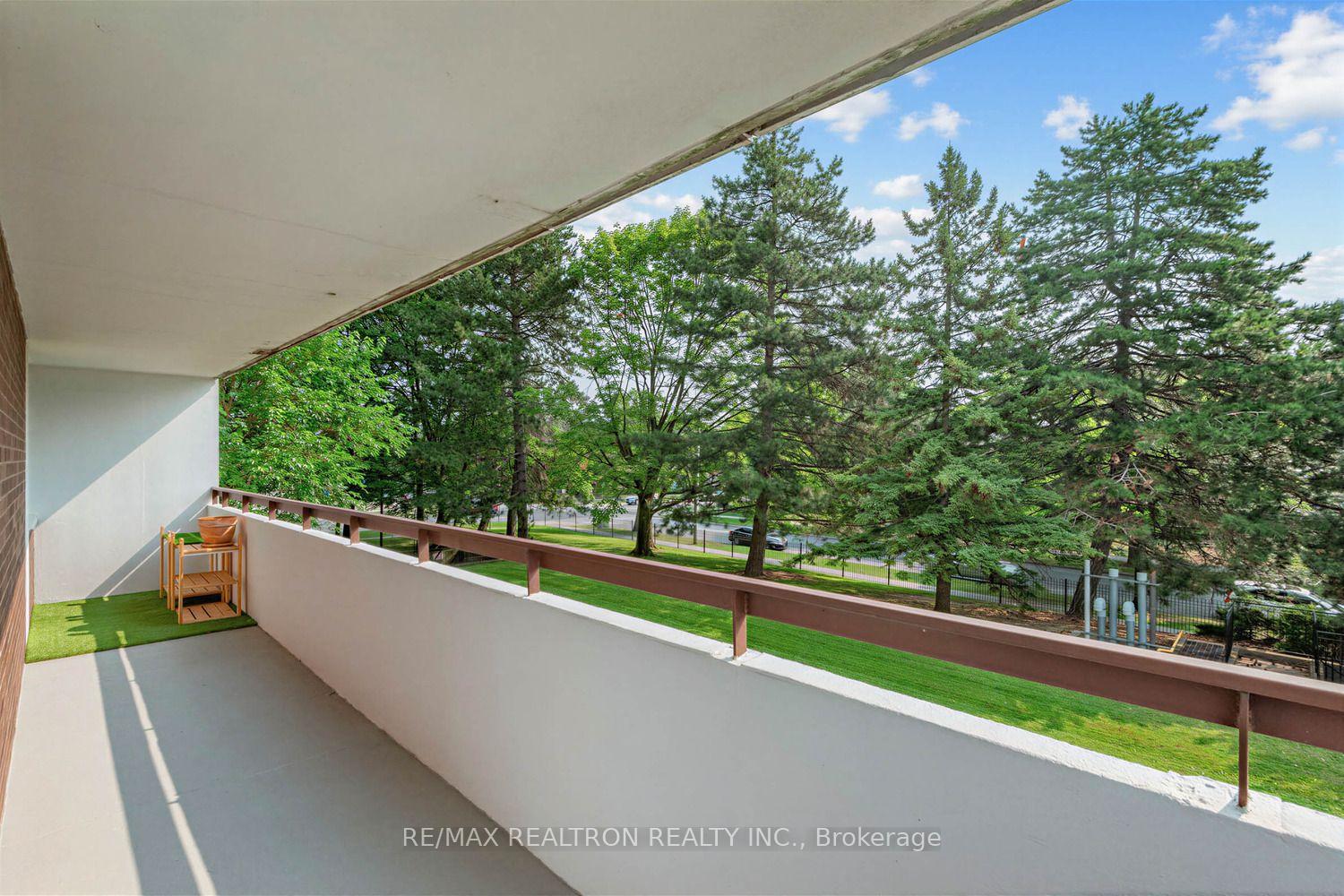 Photo 20 of Unit 211, 1 Royal Orchard Boulevard, Markham, Royal Orchard — HOMEH