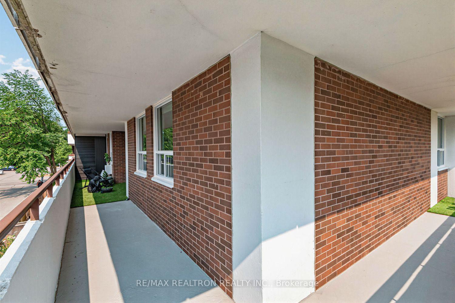 Photo 21 of Unit 211, 1 Royal Orchard Boulevard, Markham, Royal Orchard — HOMEH