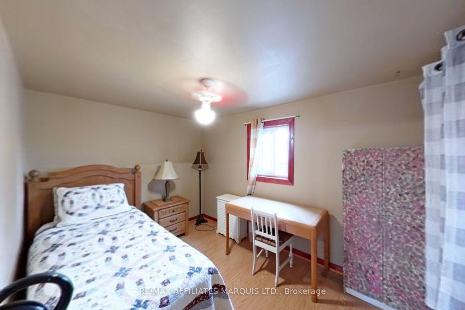 Photo 11 of 32 Seymour Avenue, Cornwall, Cornwall — HOMEH