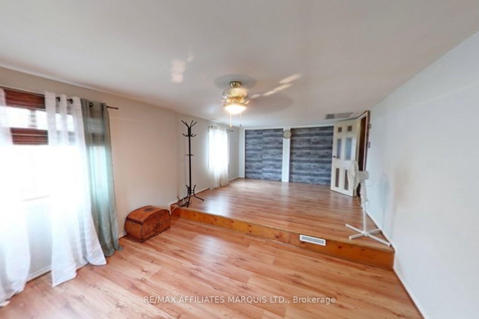 Photo 13 of 32 Seymour Avenue, Cornwall, Cornwall — HOMEH
